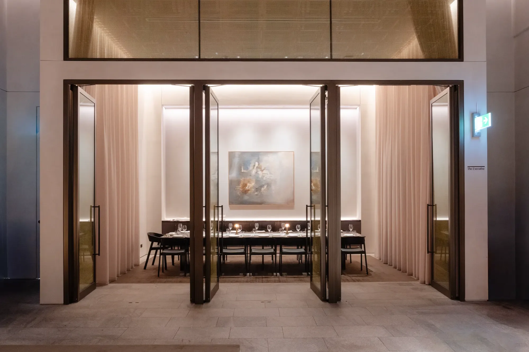private dining room open