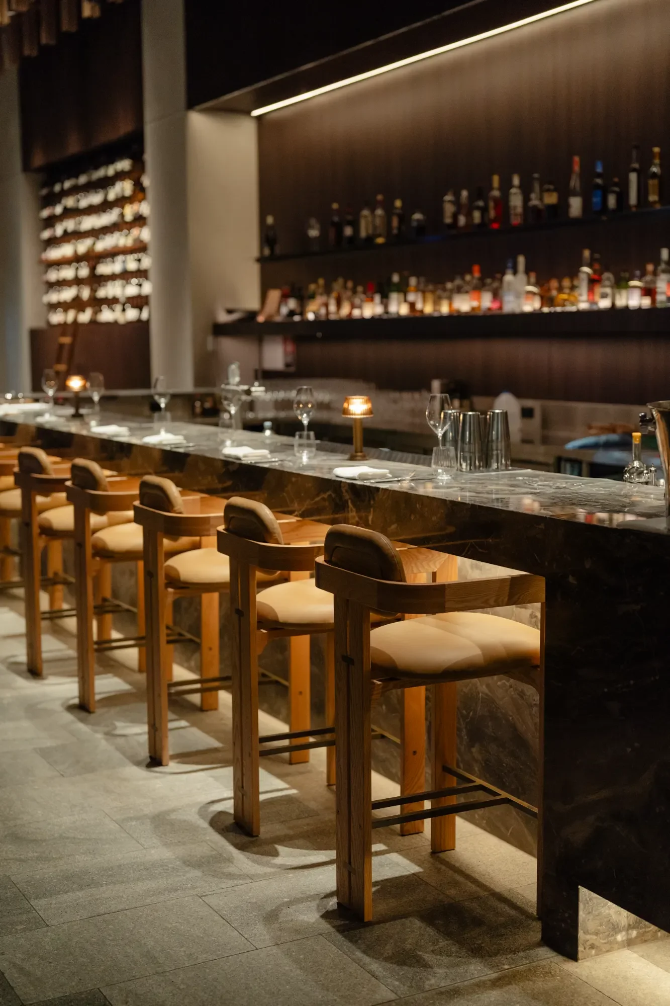 bar