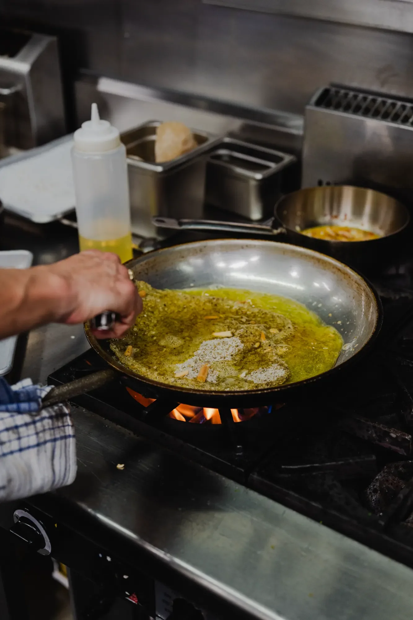 chef cooking cotoletta