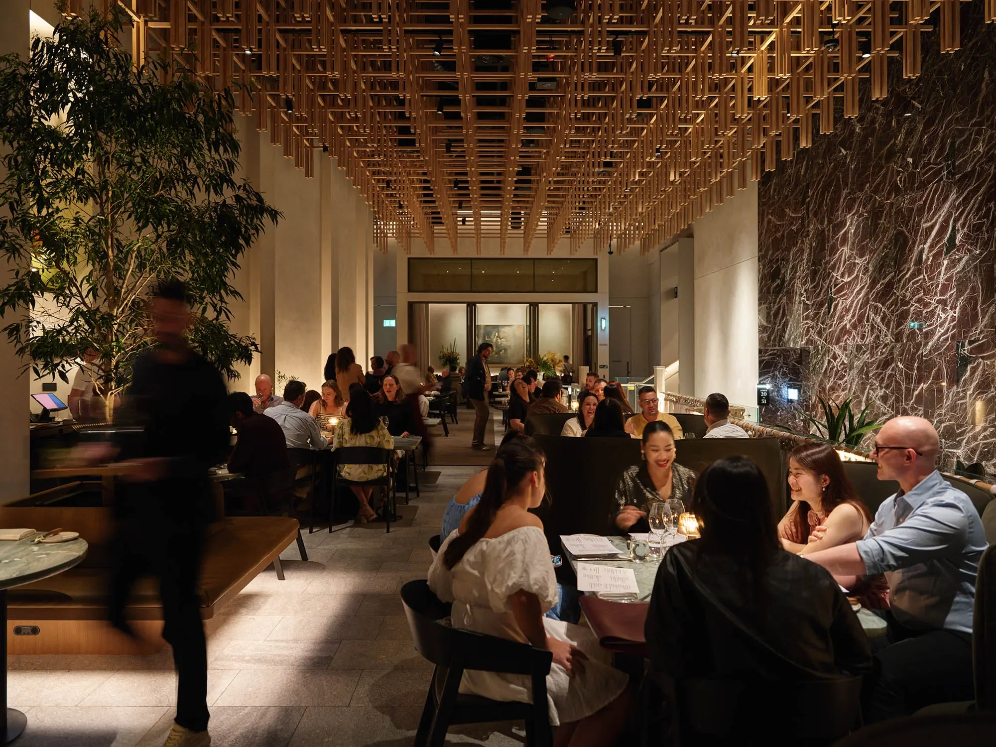 busy restaurant 