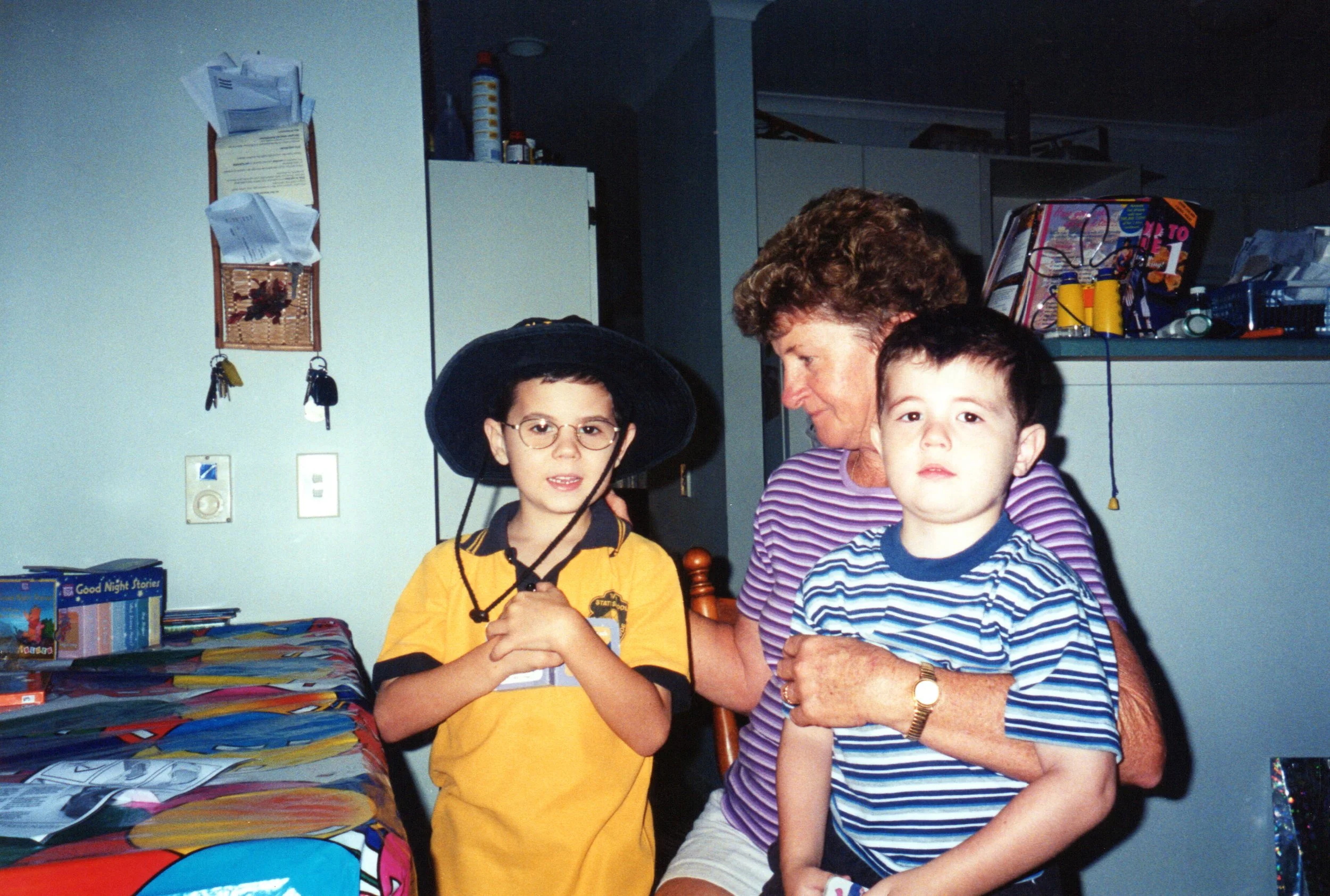 Brendan, Mum, Matthew 17 Mar 2003 (2).jpg