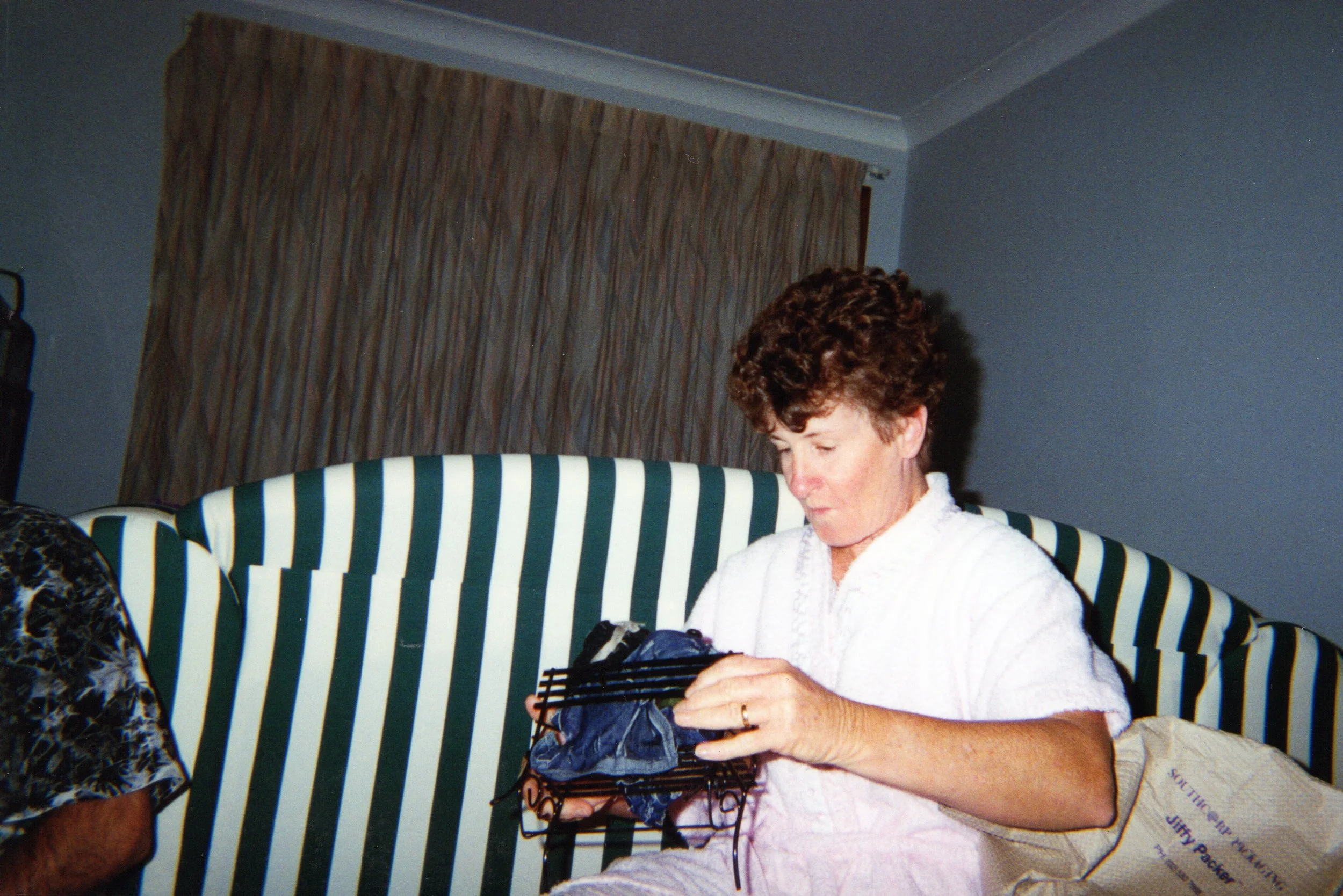 Mum - Christmas Day 1997 (2).jpg