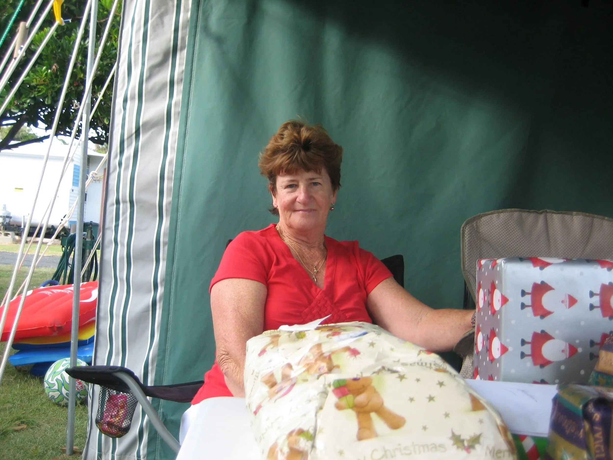 Mum - Christmas Camper 25 Dec 2007.jpg
