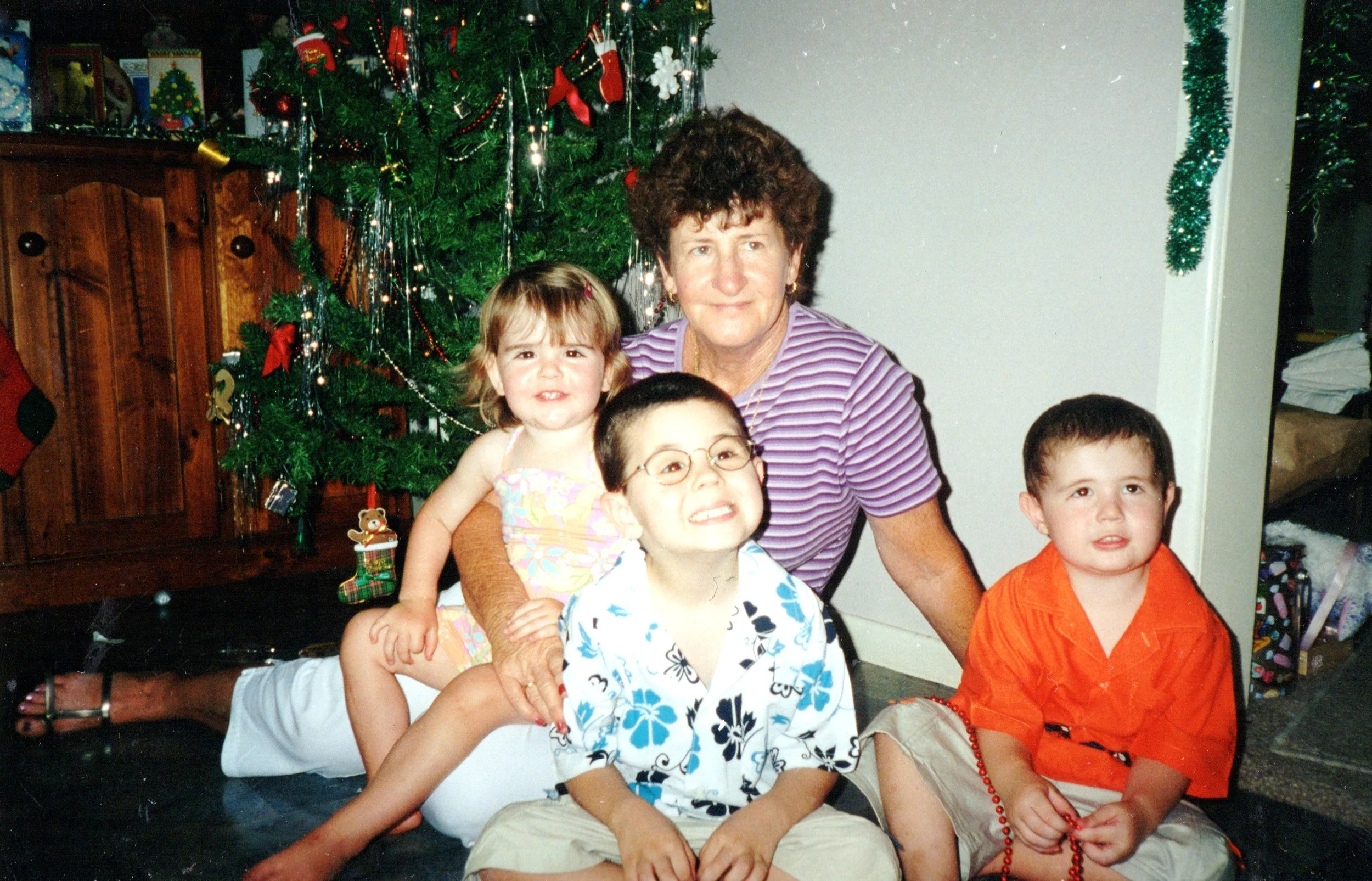 Montanna, Mum, Brendan, Matthew Christmas 2002.jpg