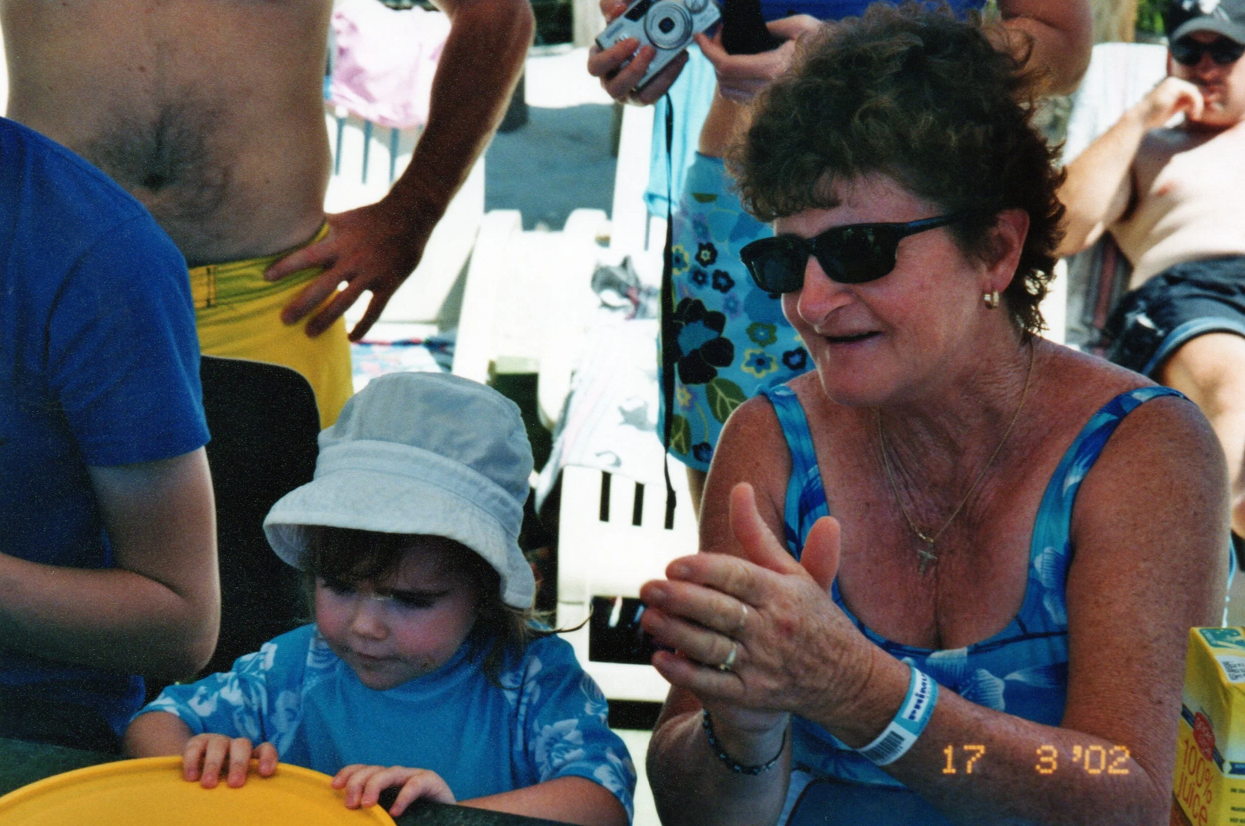 Mum - Matthews Birthday 17 Mar 2002.jpg