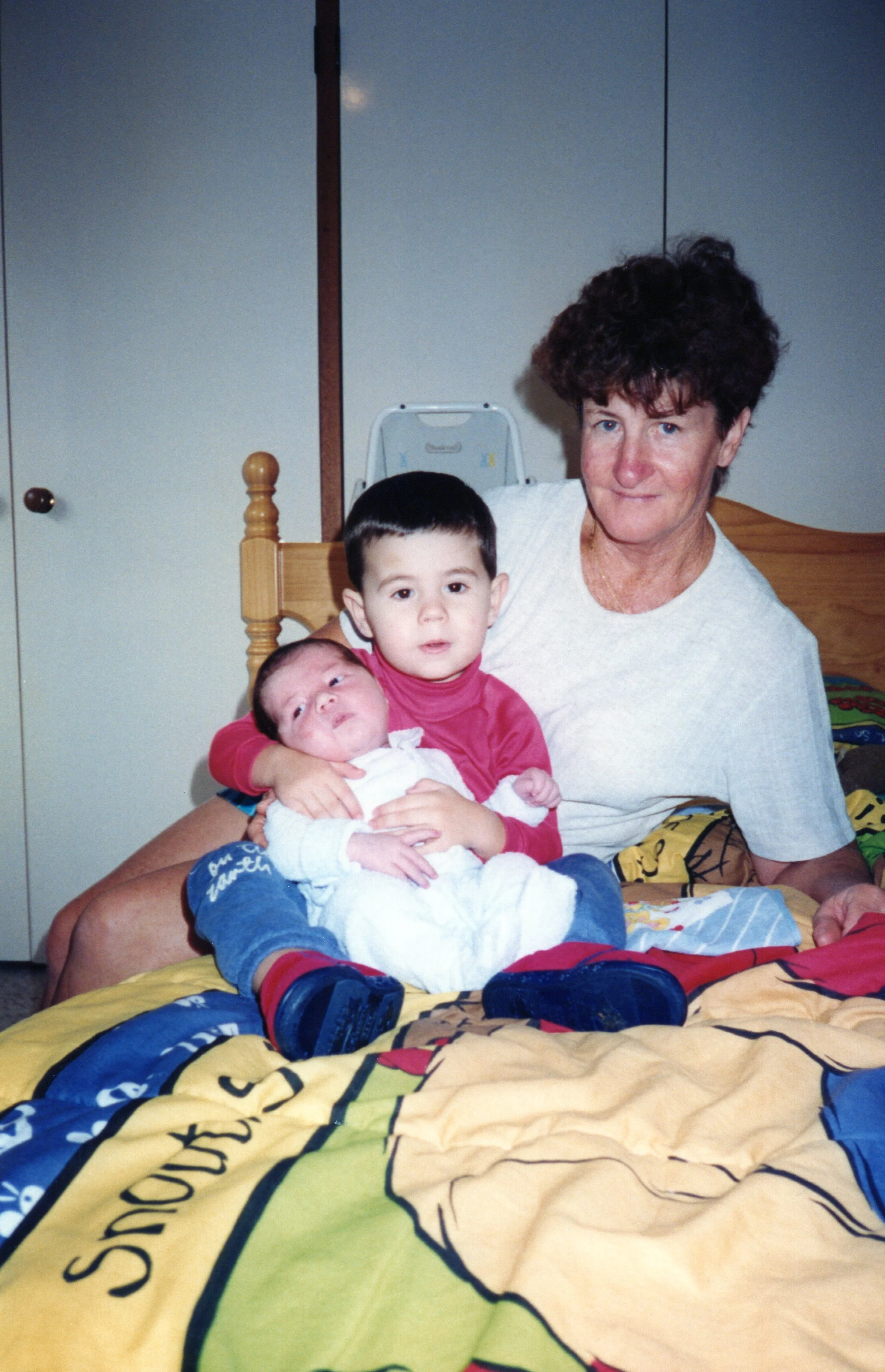 Mum, Brendan & Matthew - Mar 1999.jpg