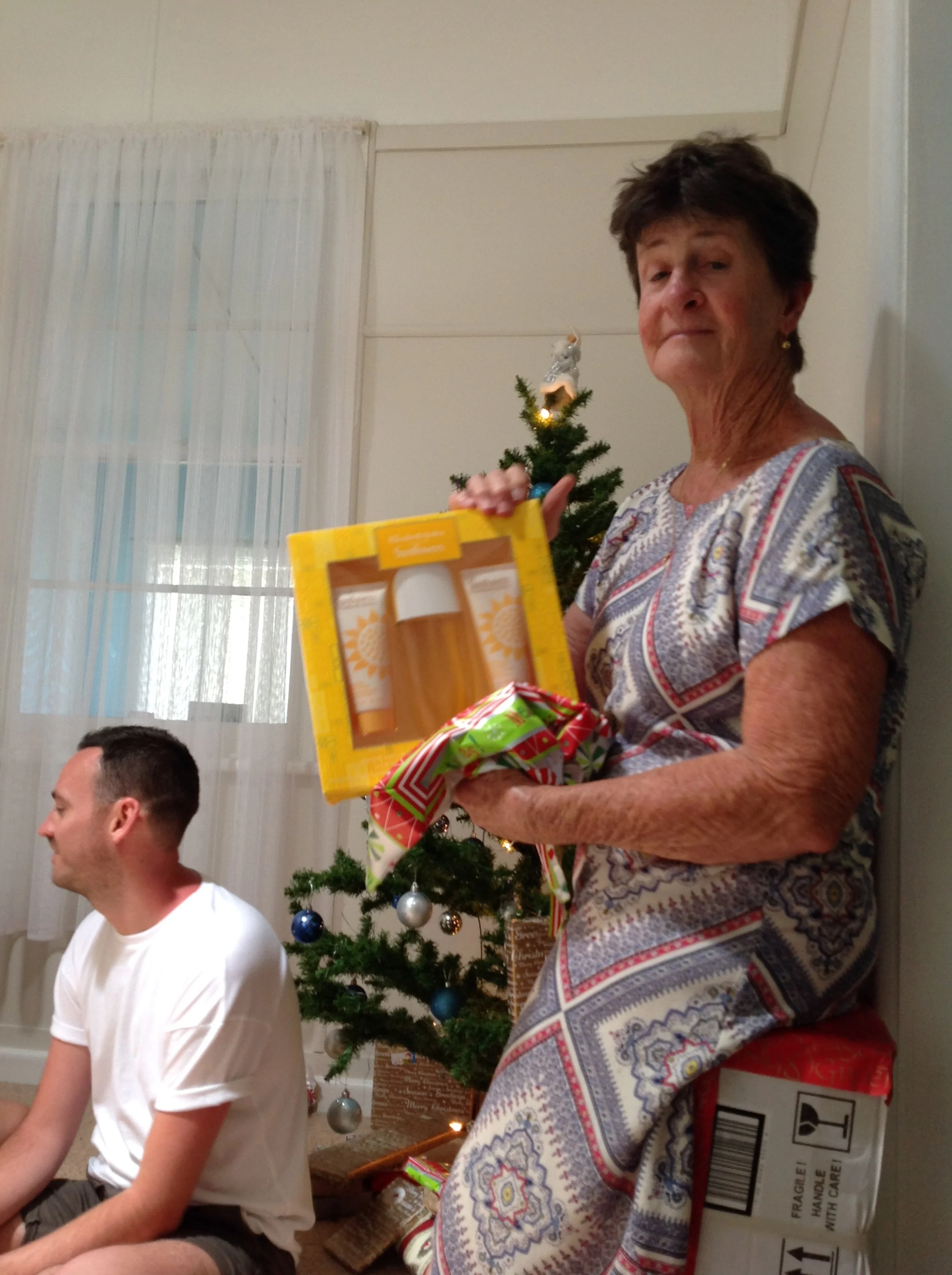 Mum Gift - Christmas 25 Dec 2016.JPG