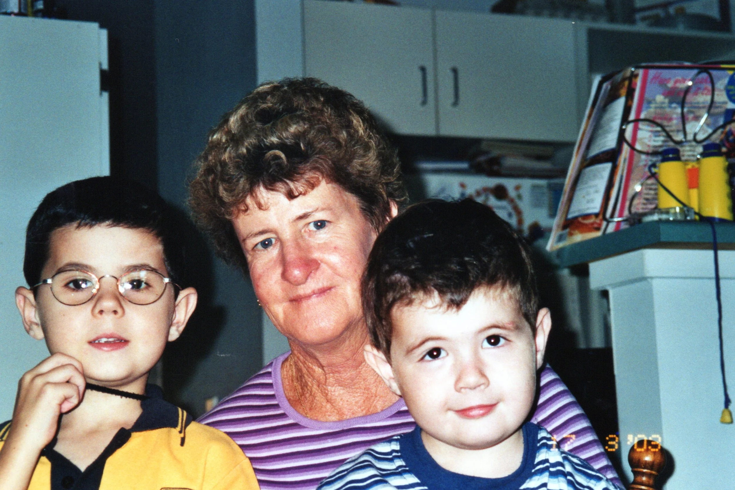 Brendan, Mum, Matthew 17 Mar 2003.jpg