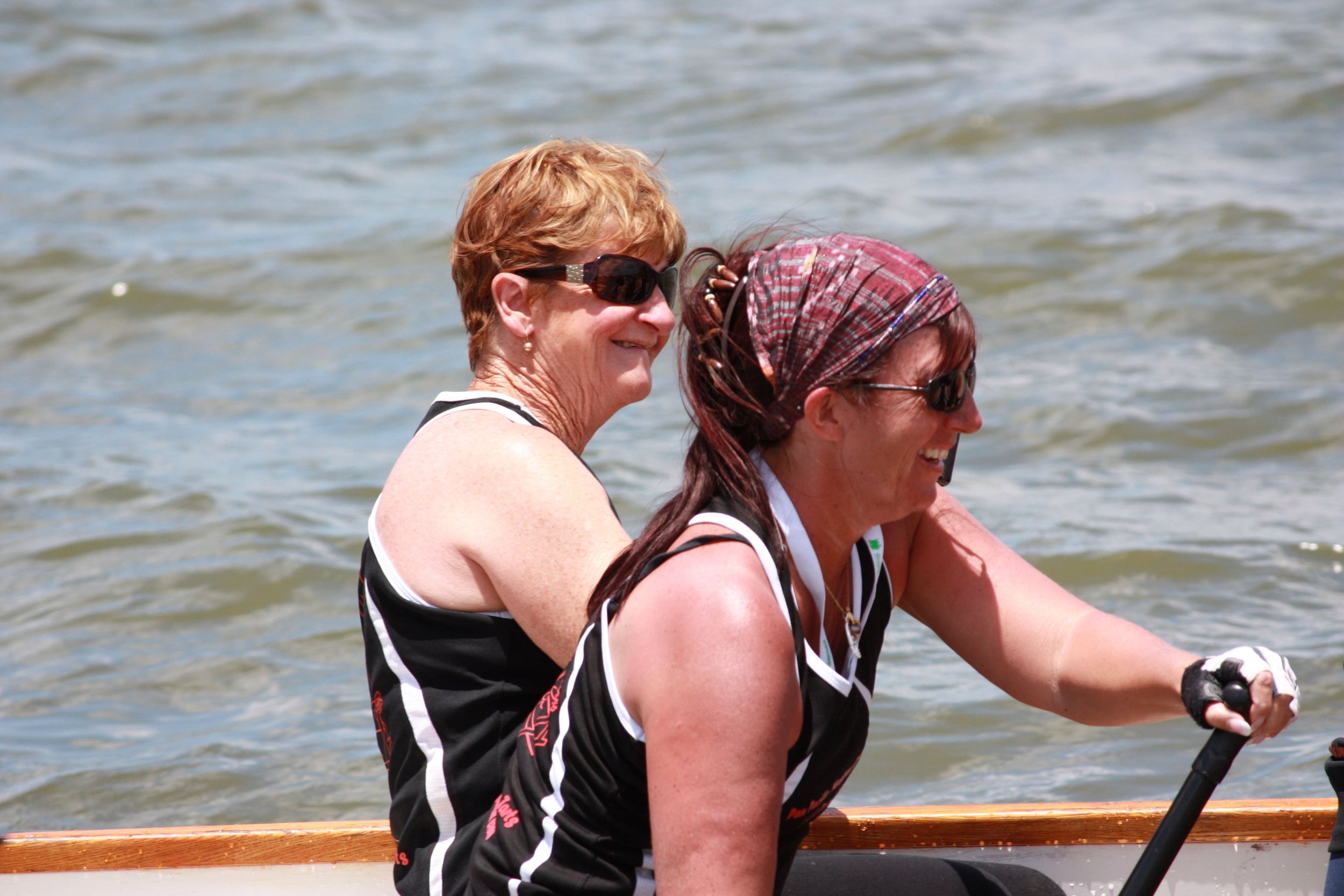 Mum - Dragon Boat 13 Nov 2010 (1).jpg