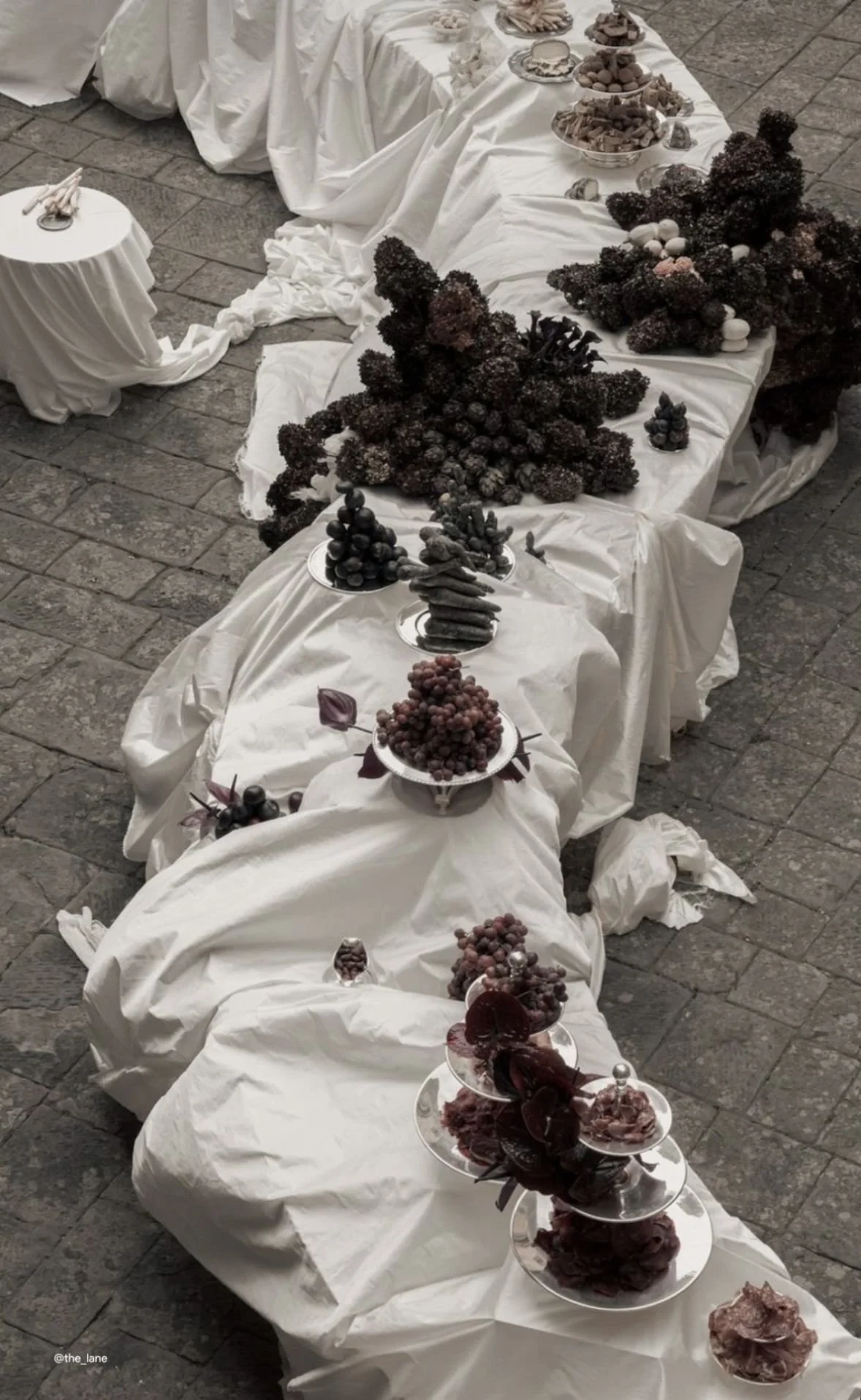 7.TABLE.jpg