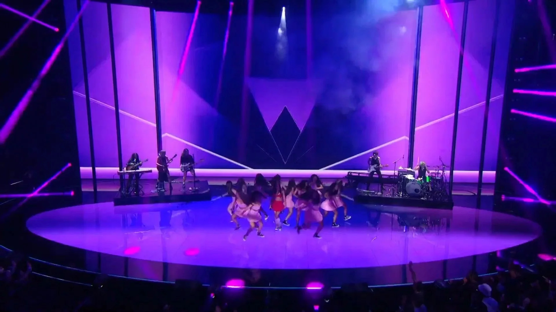 Olivia_Rodrigo_VMAs2023_02.jpg