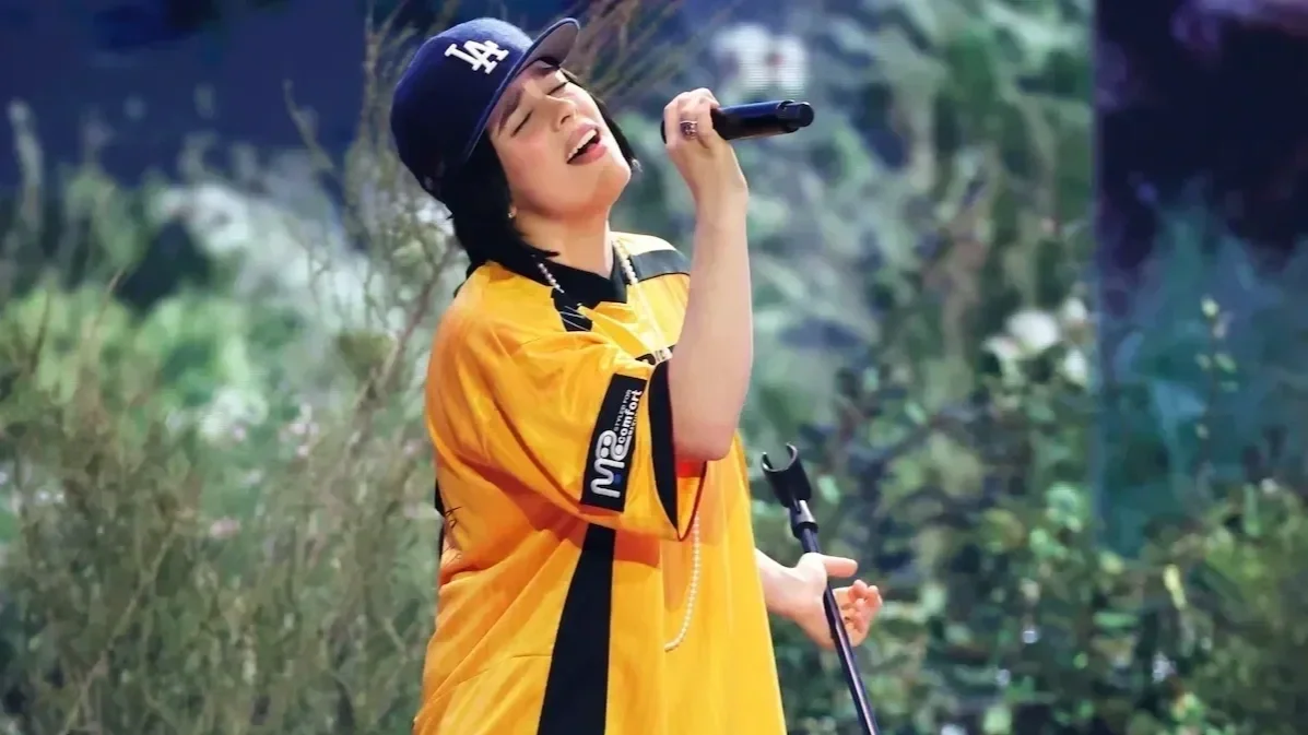 billie-eilish-grammys.webp