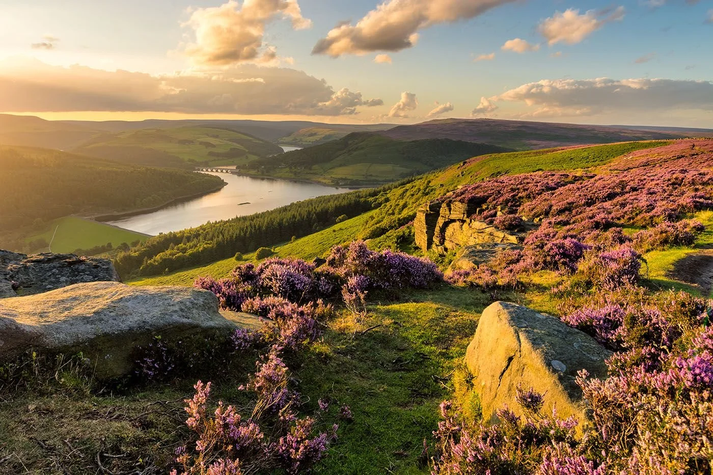 visit-peak-district.jpg