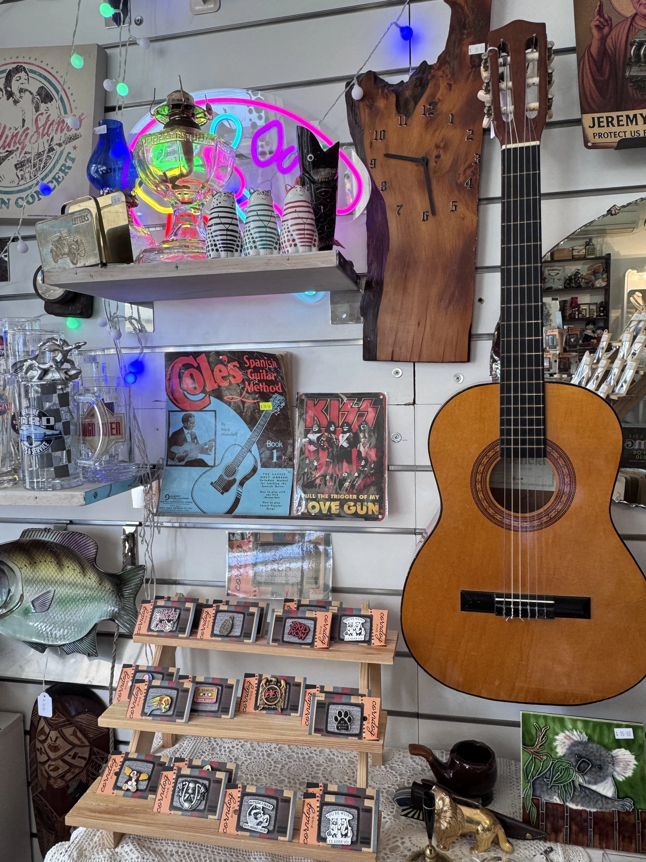 the wombles suitcase sheffield tasmania gifts collectables and music instruments