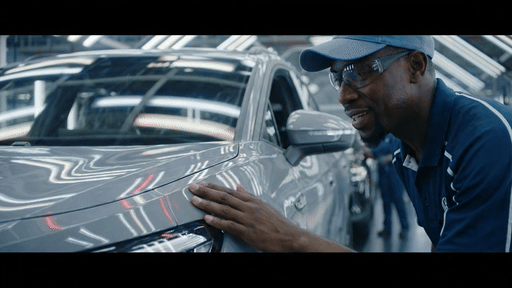 veo-studio-creation (1) - 01.gif