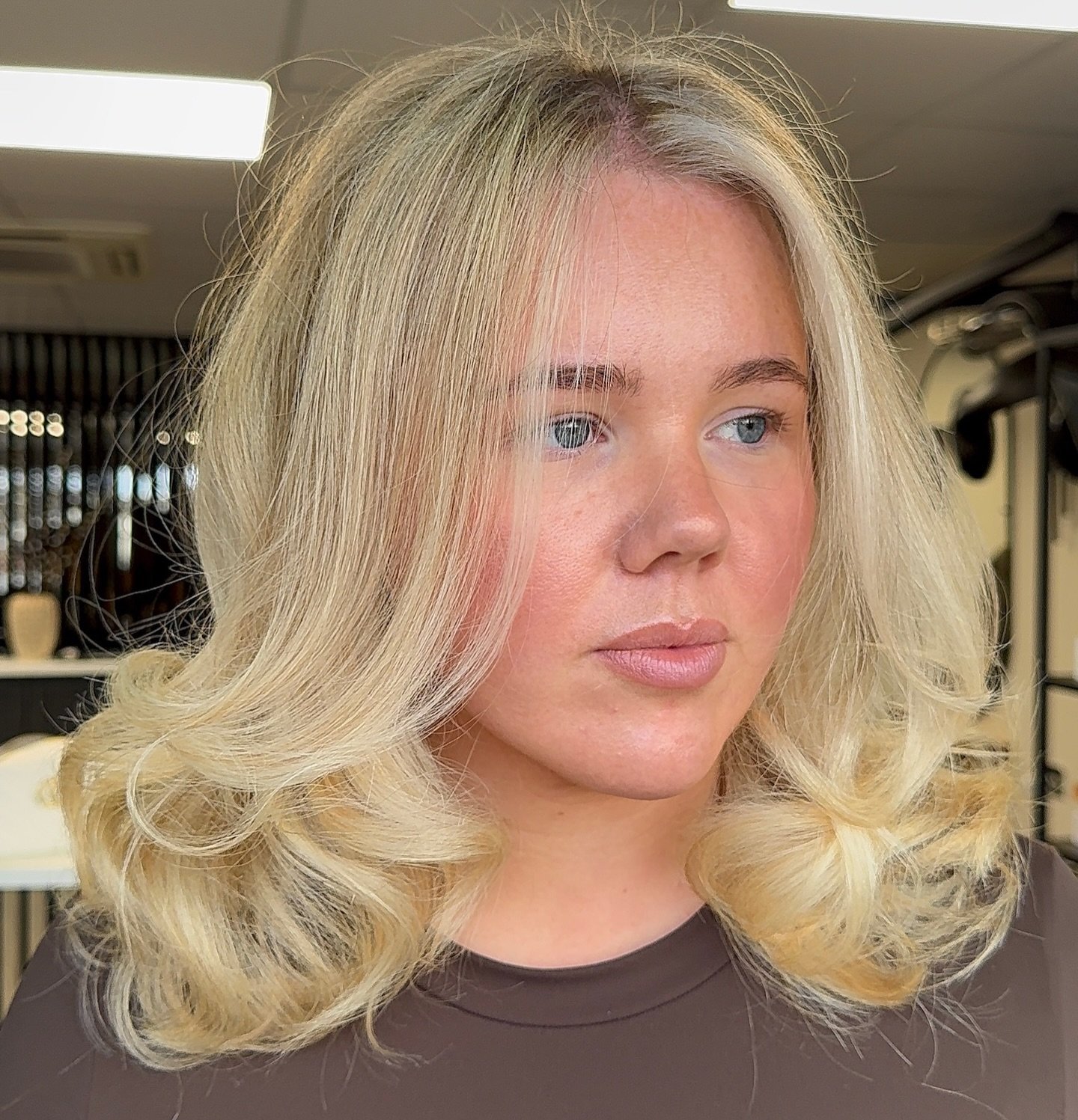 This transformation by @shanel_hairstylist is a perfect example of what tailored colour can do✨
Thoughtful placement, refined tone and a finish designed to enhance the skin tone and overall look, not overpower it.

At @thecollective_inverness we don&