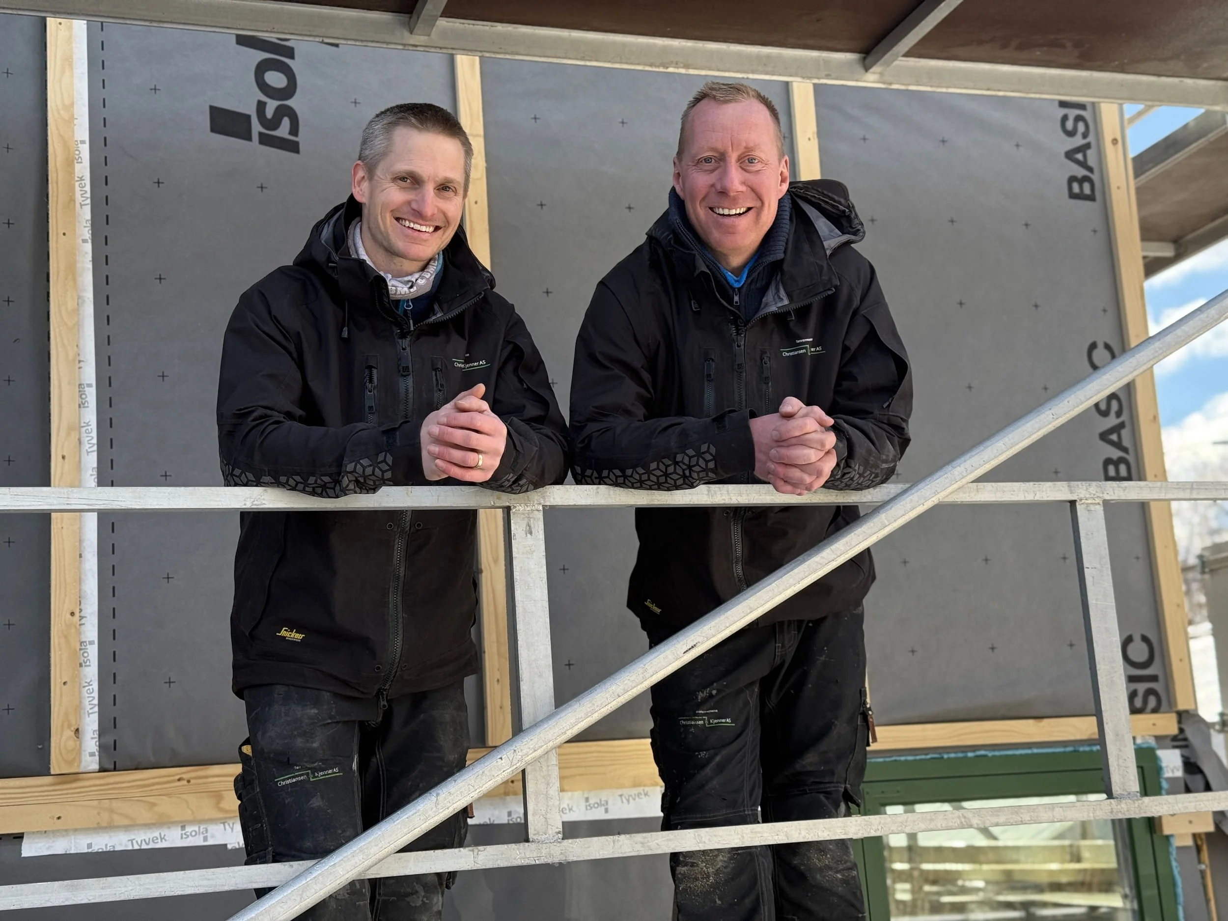 Christiansen & Kjenner snekker tømrer Kvalitet i generasjoner. Stian og Morten