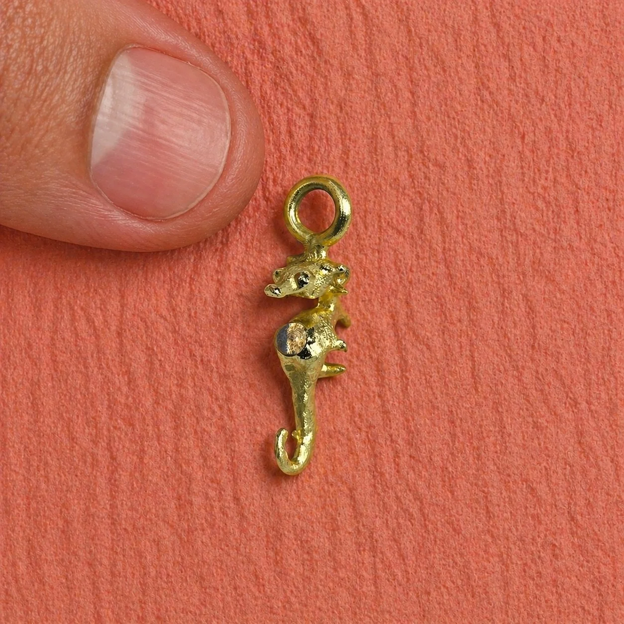 Debelius Seahorse Pendant 18ct Solid Gold, Precious Gemstones.  Height approx 2cm. 