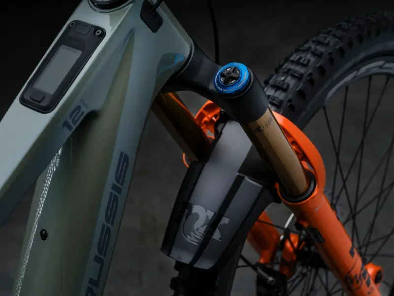 08-e-full-12-11-pro-5.4225226849.webp (Kopie)