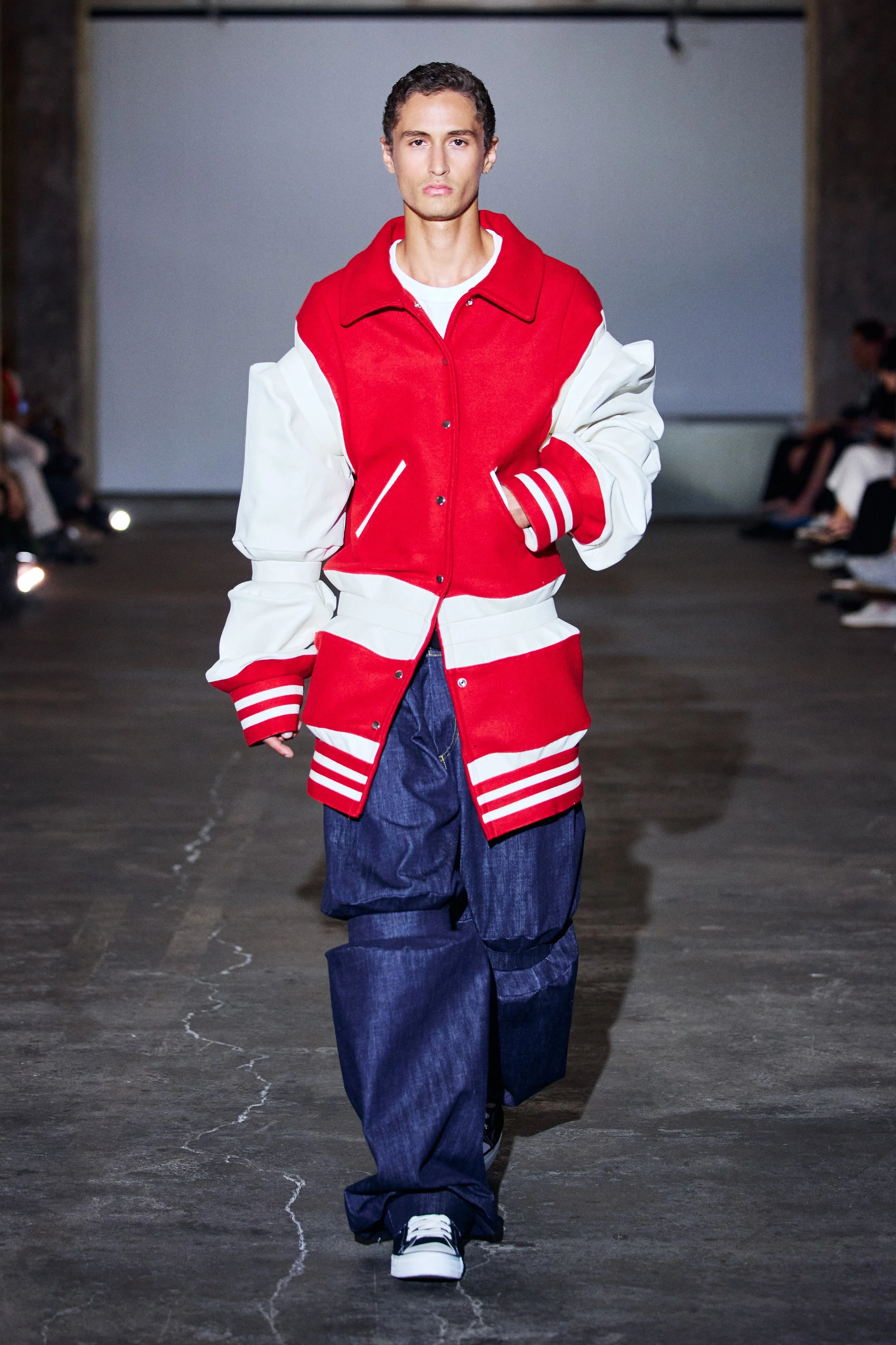 BerlinCurated_SS27_Runway3_by_Finnegan-Koichi-Godenschweger_for_BFW_2x3.jpg