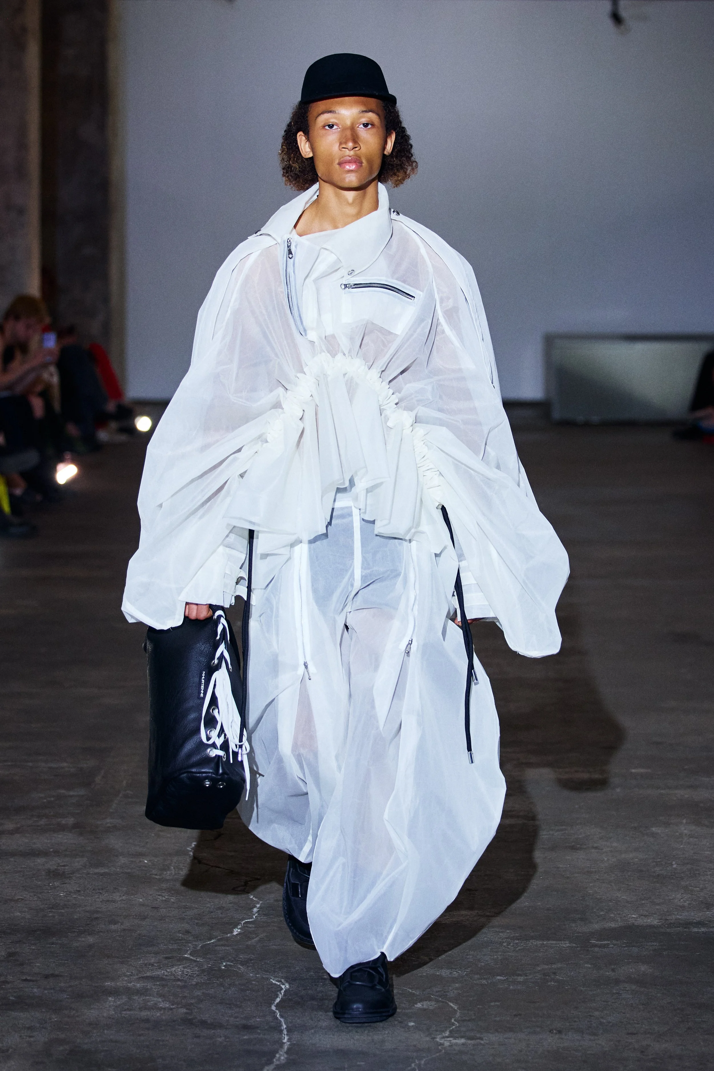 BerlinCurated_SS27_Runway11_by_Finnegan-Koichi-Godenschweger_for_BFW_2x3.jpg