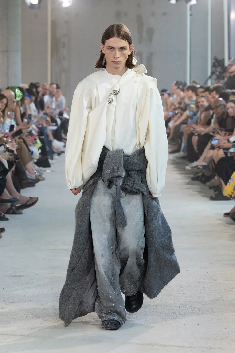 Berlin-Curated_SS26_Runway_by_Andreas-Hofrichter-27.webp