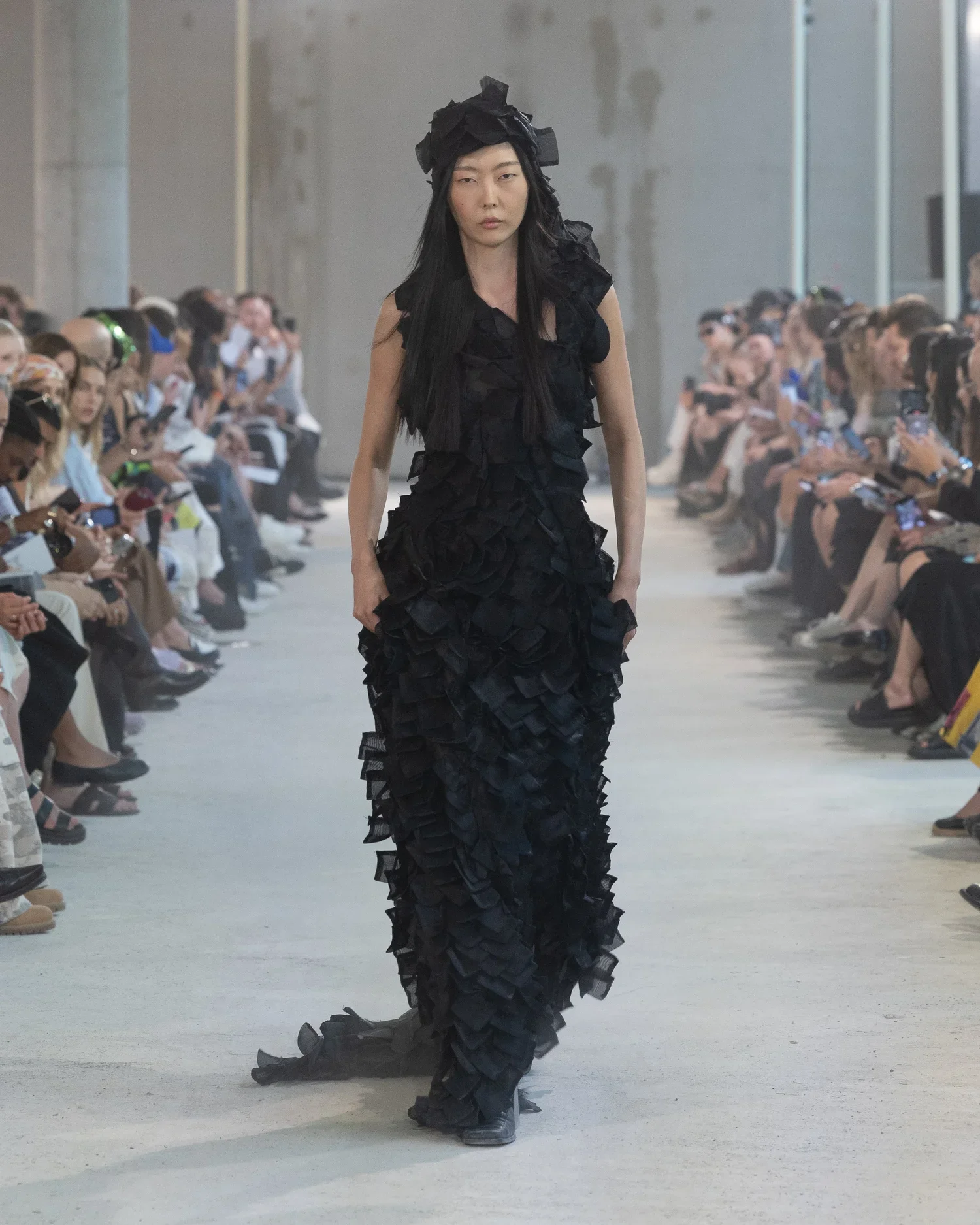 Berlin-Curated_SS26_Runway_by_Andreas-Hofrichter-13.webp