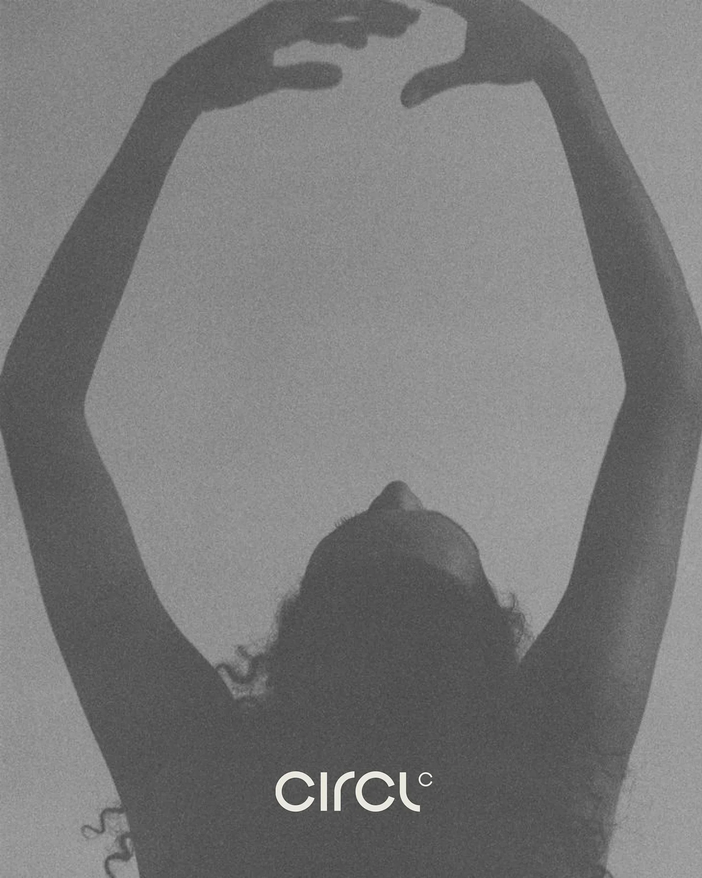 A new space is taking shape — a circl of movement, calm, taste, and connection. Where energy flows from one hand to another, from one story to the next.
Stay close — the circl is forming.
