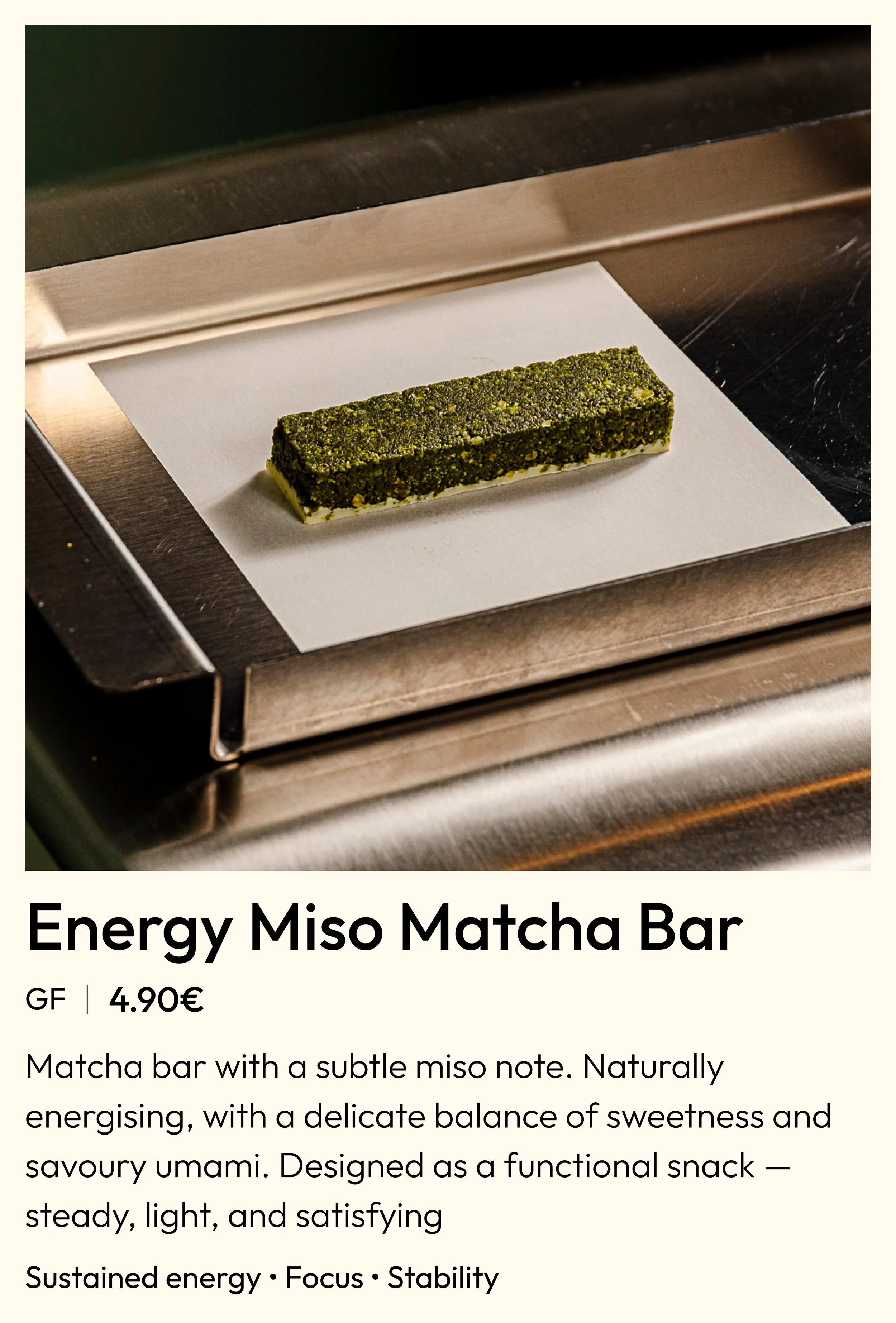 Healthy gluten-free matcha snack bar, a post-pilates energy boost at Circl in Eixample