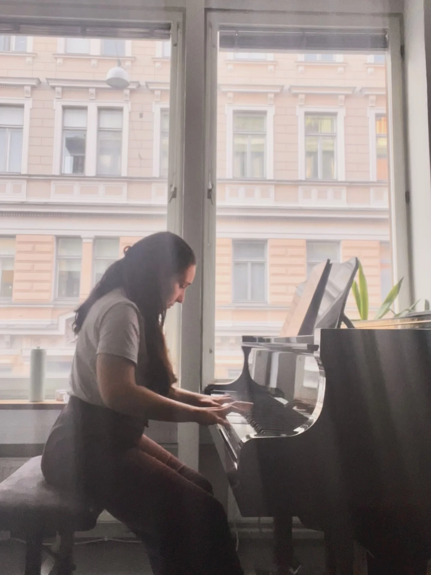 🇫🇮 A Room With a (Finnish) View 🇫🇮 It&rsquo;s lovely to be here in Helsinki! After a very delayed flight, I made my way to a very nice music school in the city centre where I did some practising. The recital will be tomorrow at 5 PM at the Balder