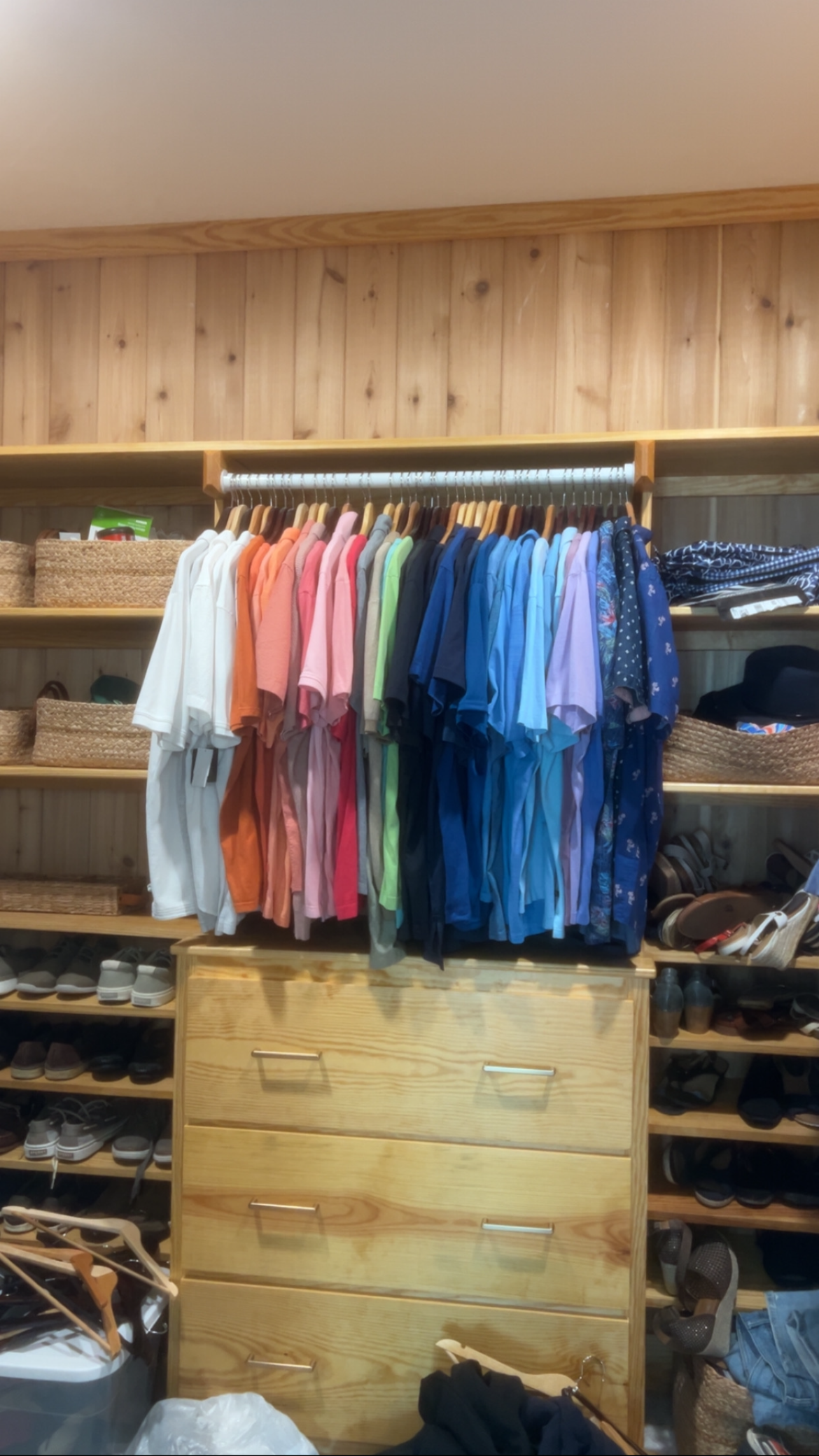 After: Color coordination to the second hanging section. 