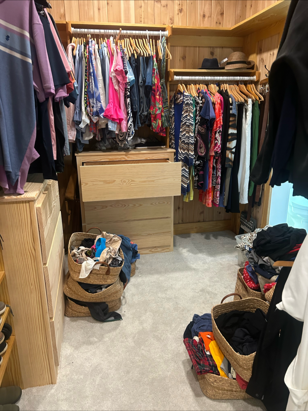 Before: Handles weren't applied and dressers weren't sealed. 