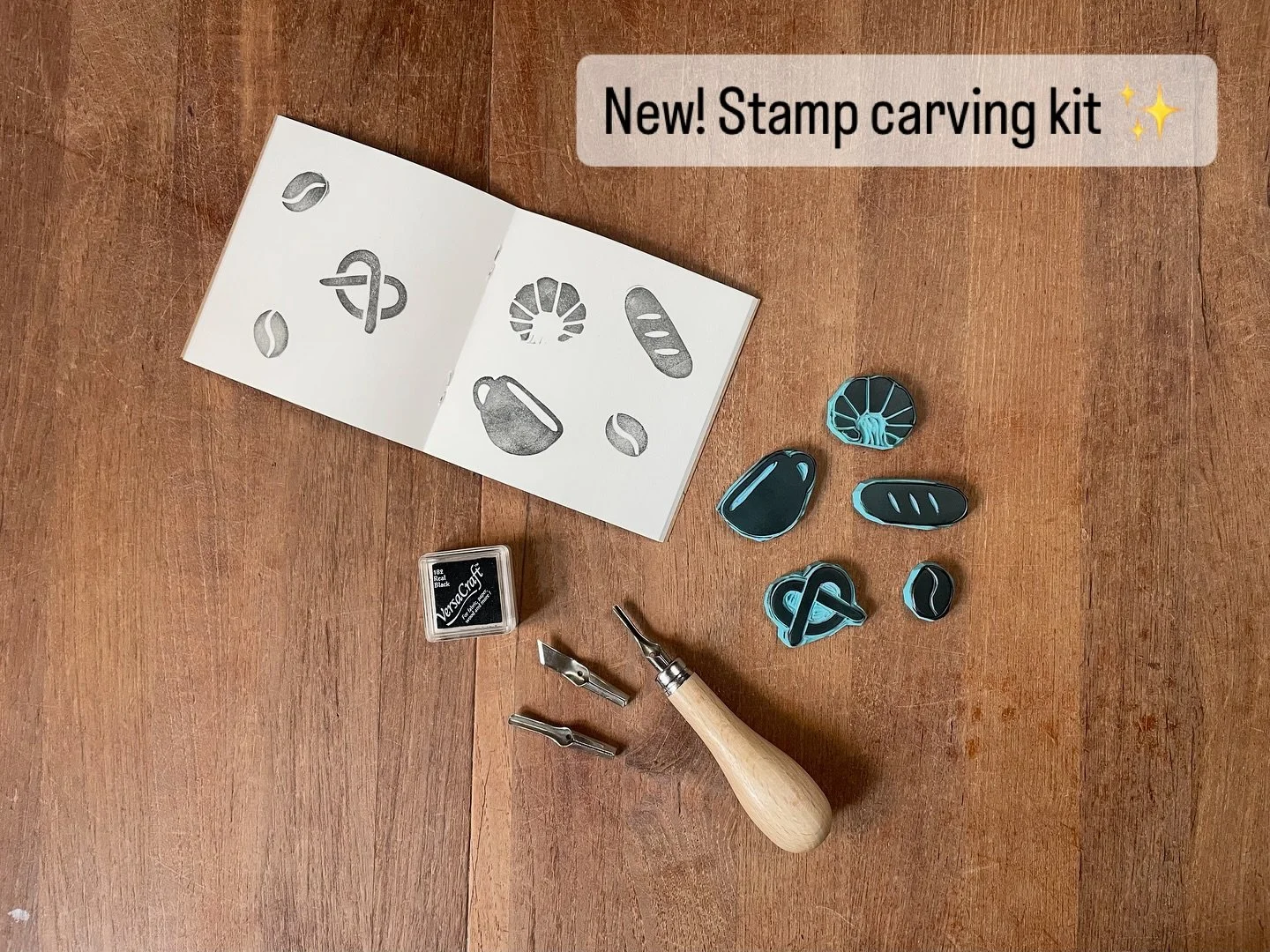 New stamp carving kit is here ✨

It&rsquo;s like a workshop in a takeaway bag - with all the tools and materials you need to start carving, plus illustrations in different levels of difficulty and a step-by-step guide available in 3 languages! 🇬🇧 ?