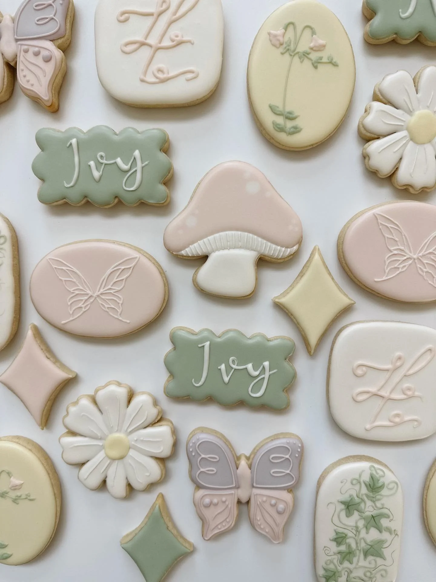 All adorable fairy magic dust garden things for Ivys 4th Birthday 🧚🏻&zwj;♀️🌿