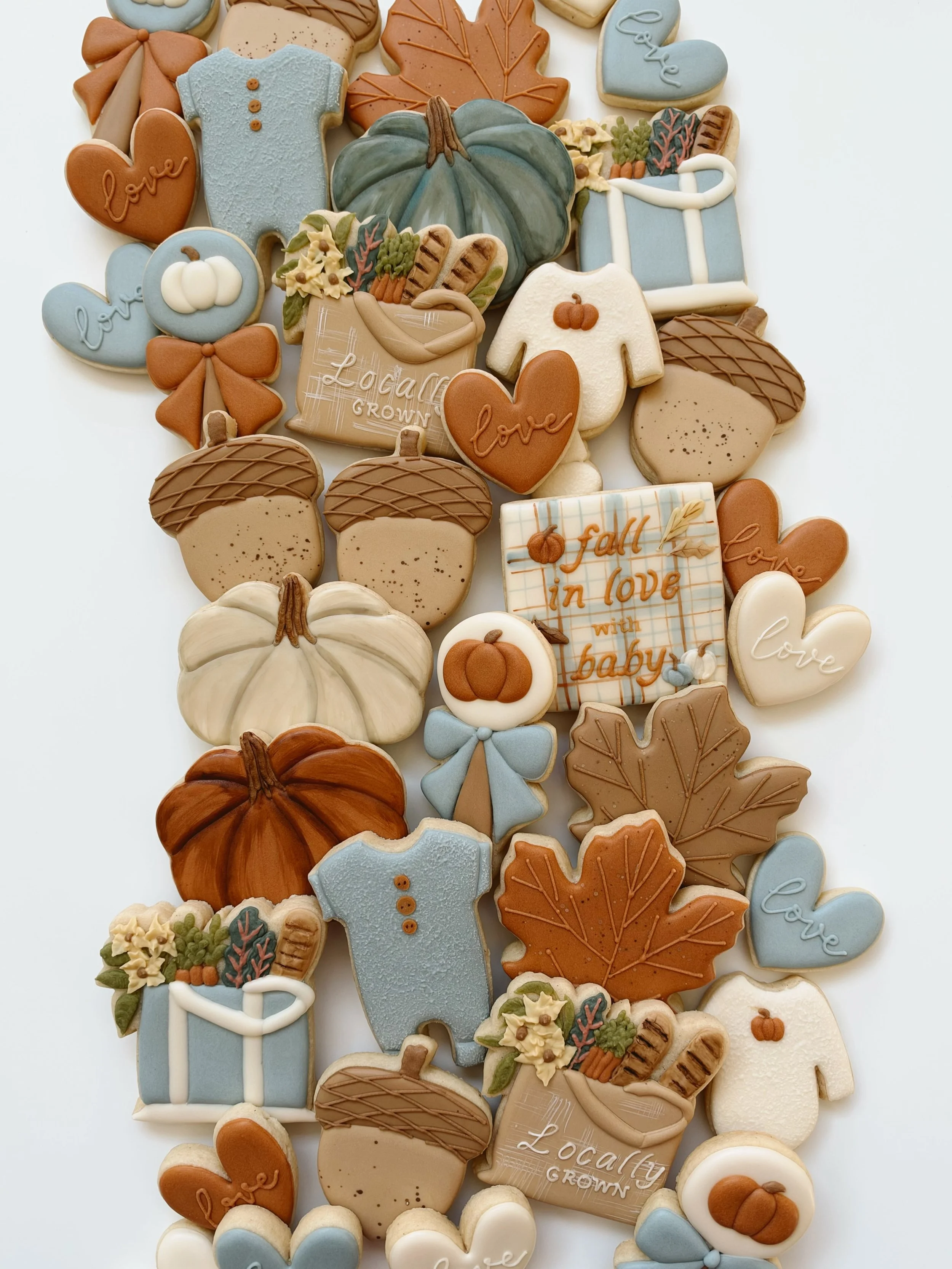 🍁 with the changing of seasons, here comes all the orange, browns and autumn colors. I&rsquo;m welcoming fall with this &ldquo;FALL IN LOVE&rdquo; baby shower set 🍂 Order availability for November and December open now. All dye free, all the time. 