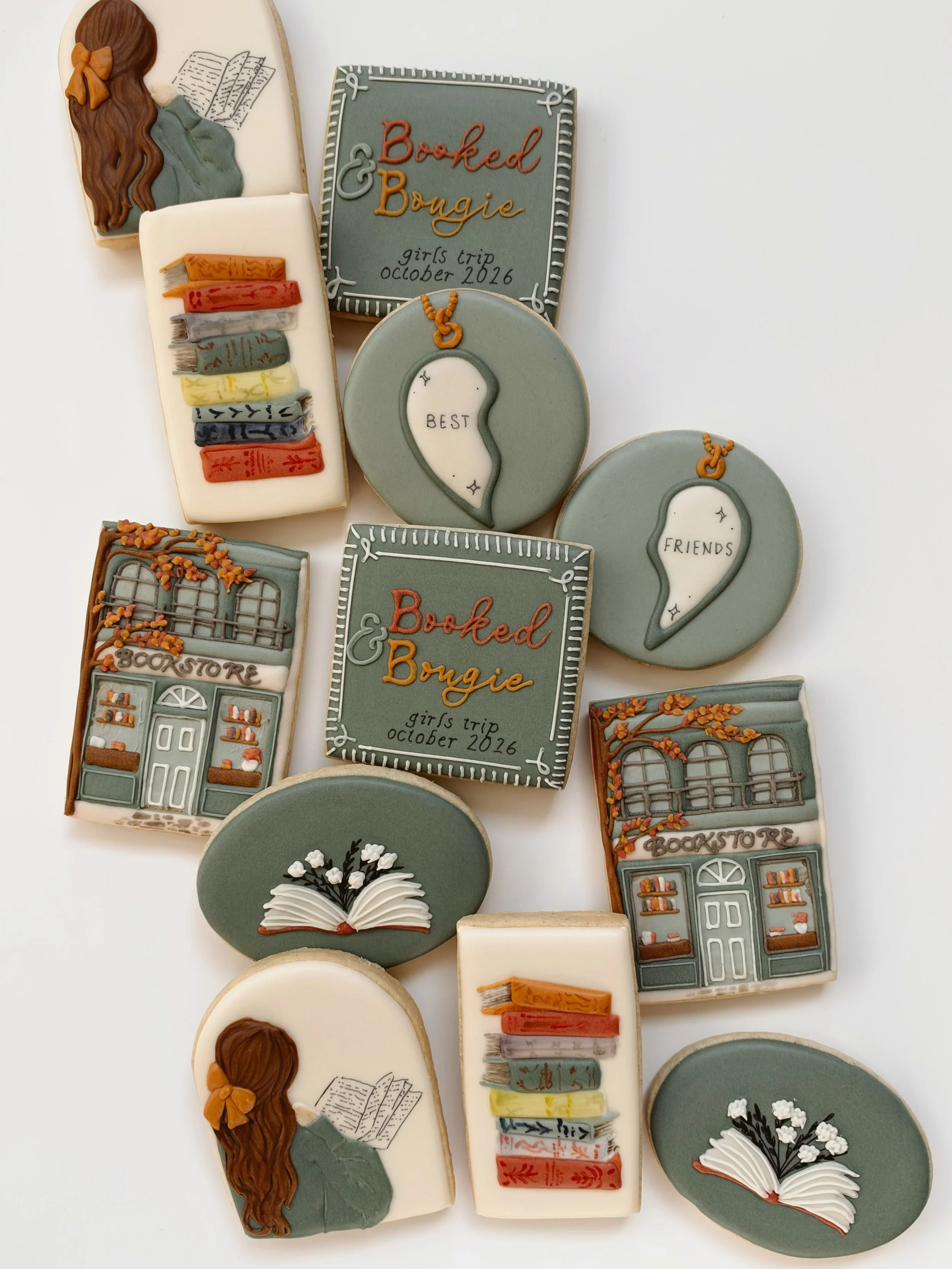 Perfect treat for a autumn getaway girls weekend 📚 full of loungey afternoons of reading, bookstore shopping trips, great food and maybe tattoos I was told 😂 have a special event coming up? Book now at link in bio. 
.
.
#customcookiesbozeman #sugar