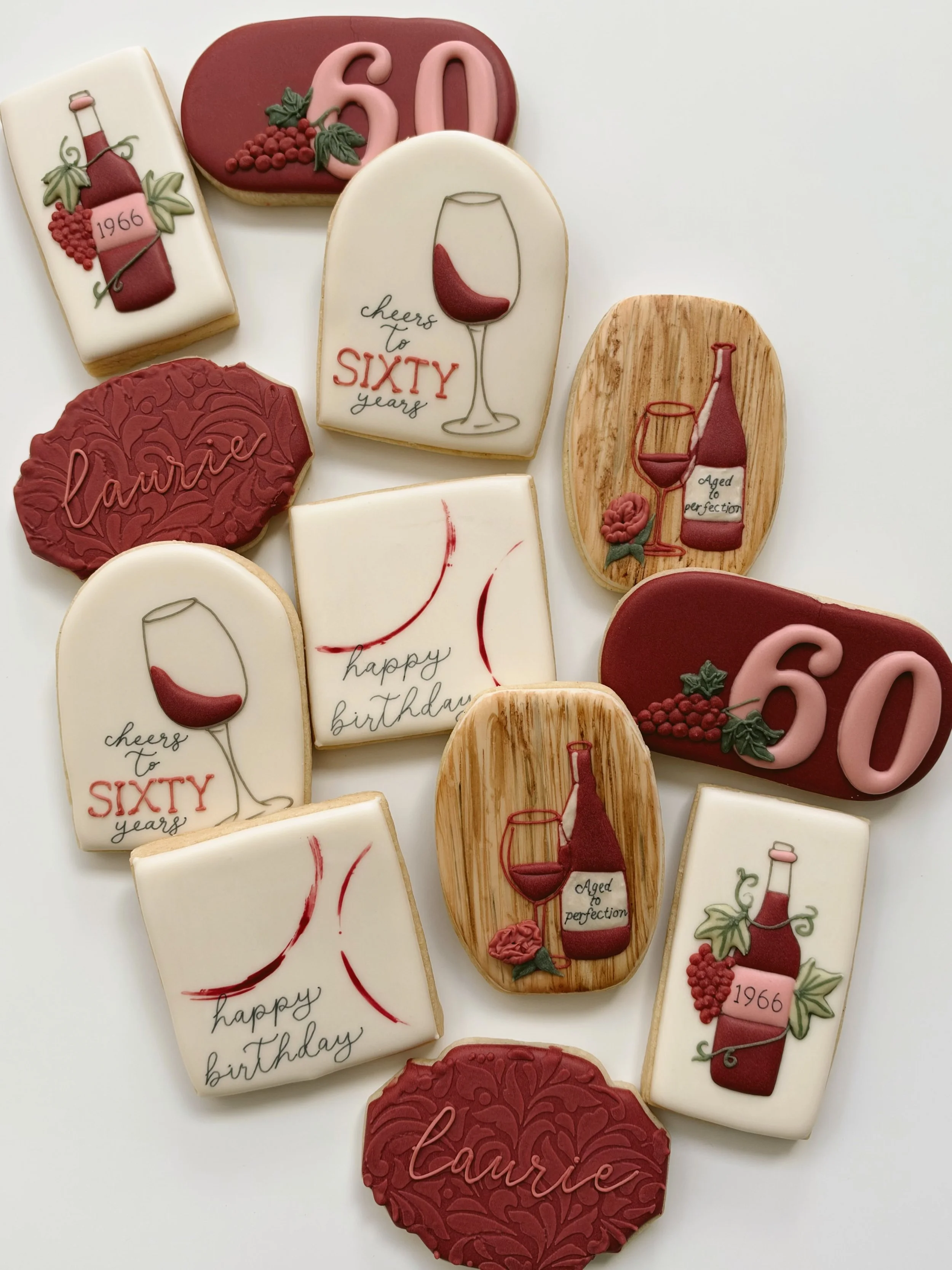 🍷Birthdays are worth celebrating! Make them even more special with personalized custom cookies. Request at link in bio 🥂 all dye free, all the time. 
.
.
#customcookiesbozeman #sugarcookies #bozeman #birthdaycookies #dyefree