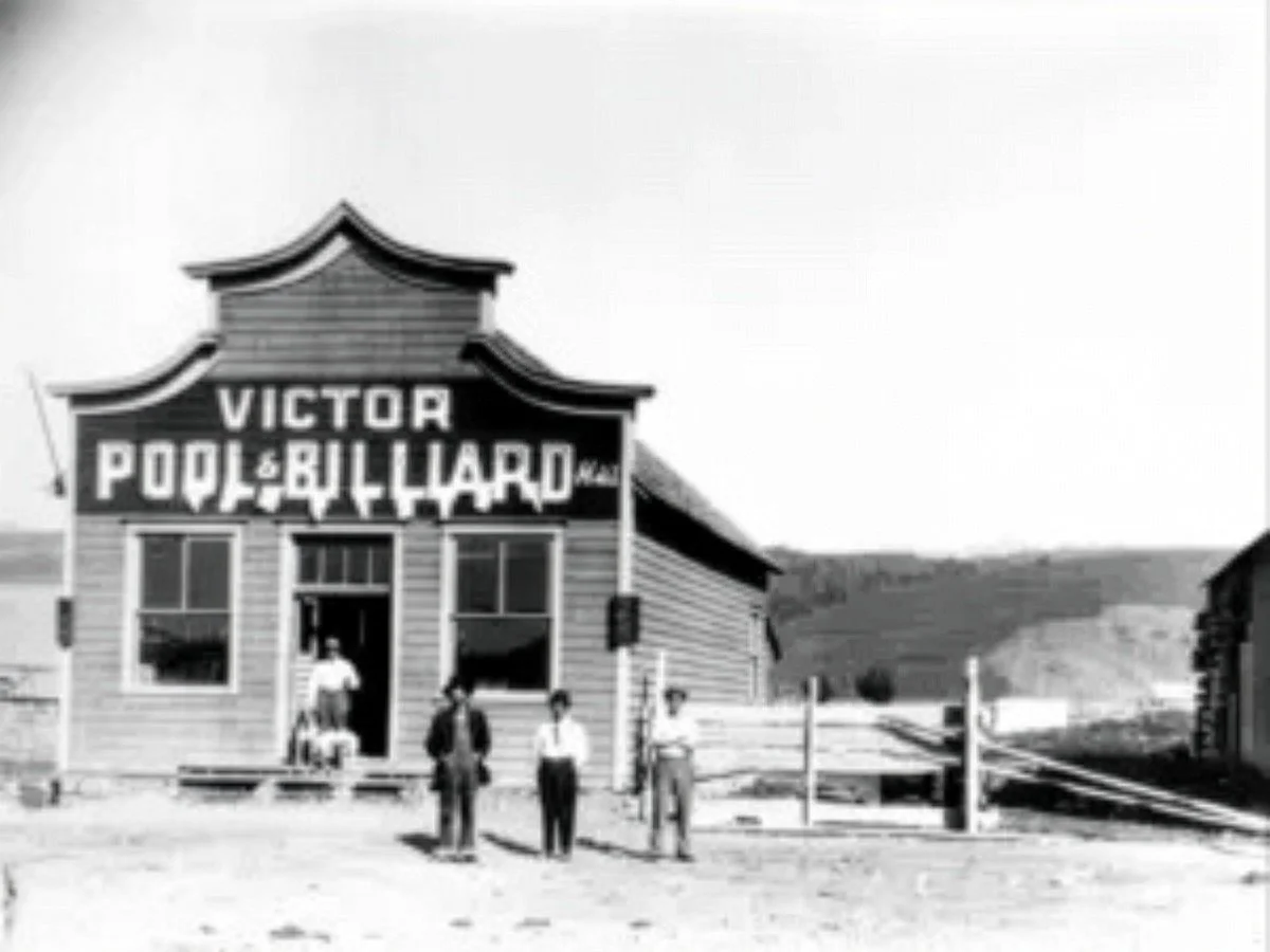 VictorBilliard.jpg