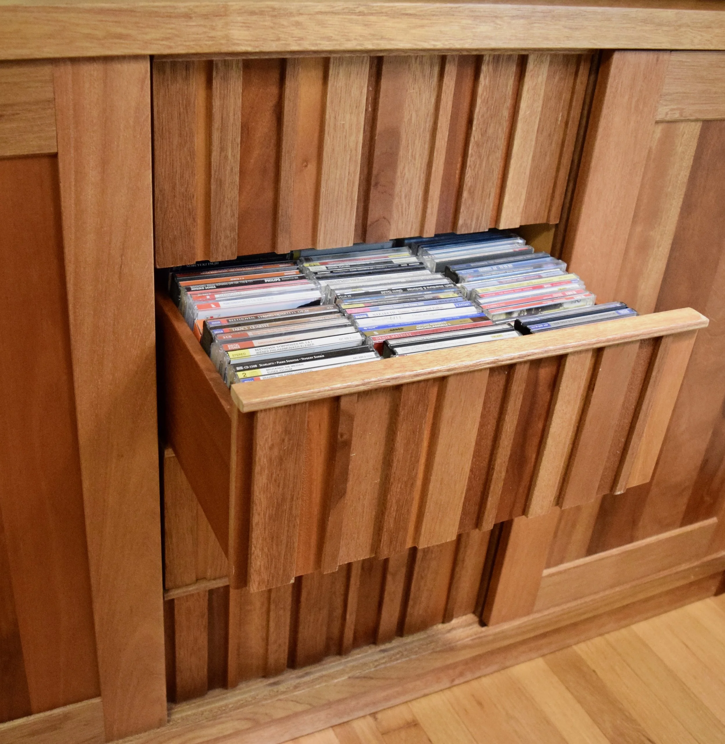 Media Credenza