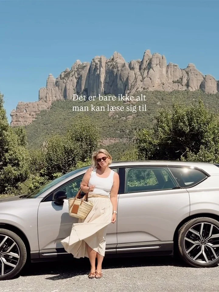 annonce Jeg startede ugen i Barcelona med @volvocardanmark for at se n&aelig;rmere p&aring; den nye EX60. Storebroren til den jeg selv har holdende i indk&oslash;rslen. 

Og den har allerede f&aring;et mange rosende ord med p&aring; vejen fra de klas