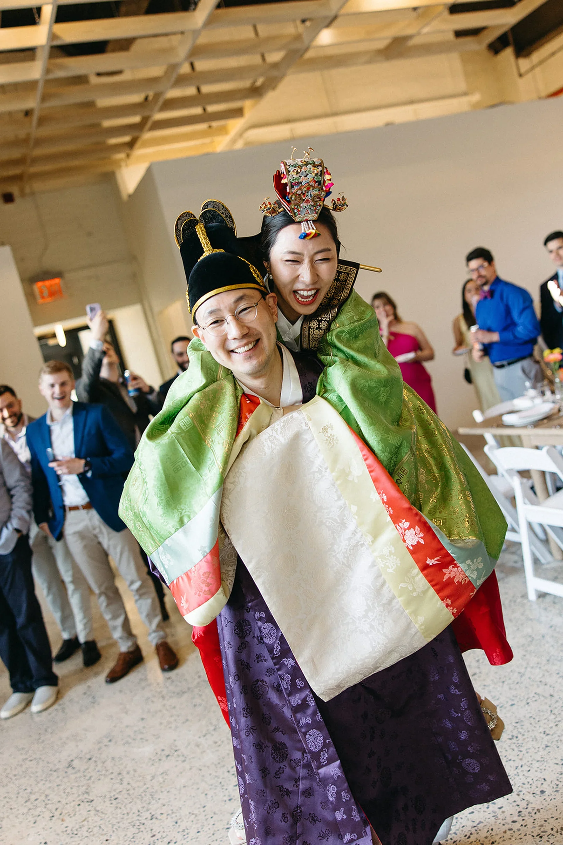 High-energy Manhattan wedding celebration with Aria Melody, the best luxury wedding DJ in NYC, creating an unforgettable dance floor experience.