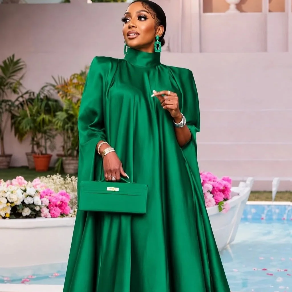 Queen Rocking that Jungle Green