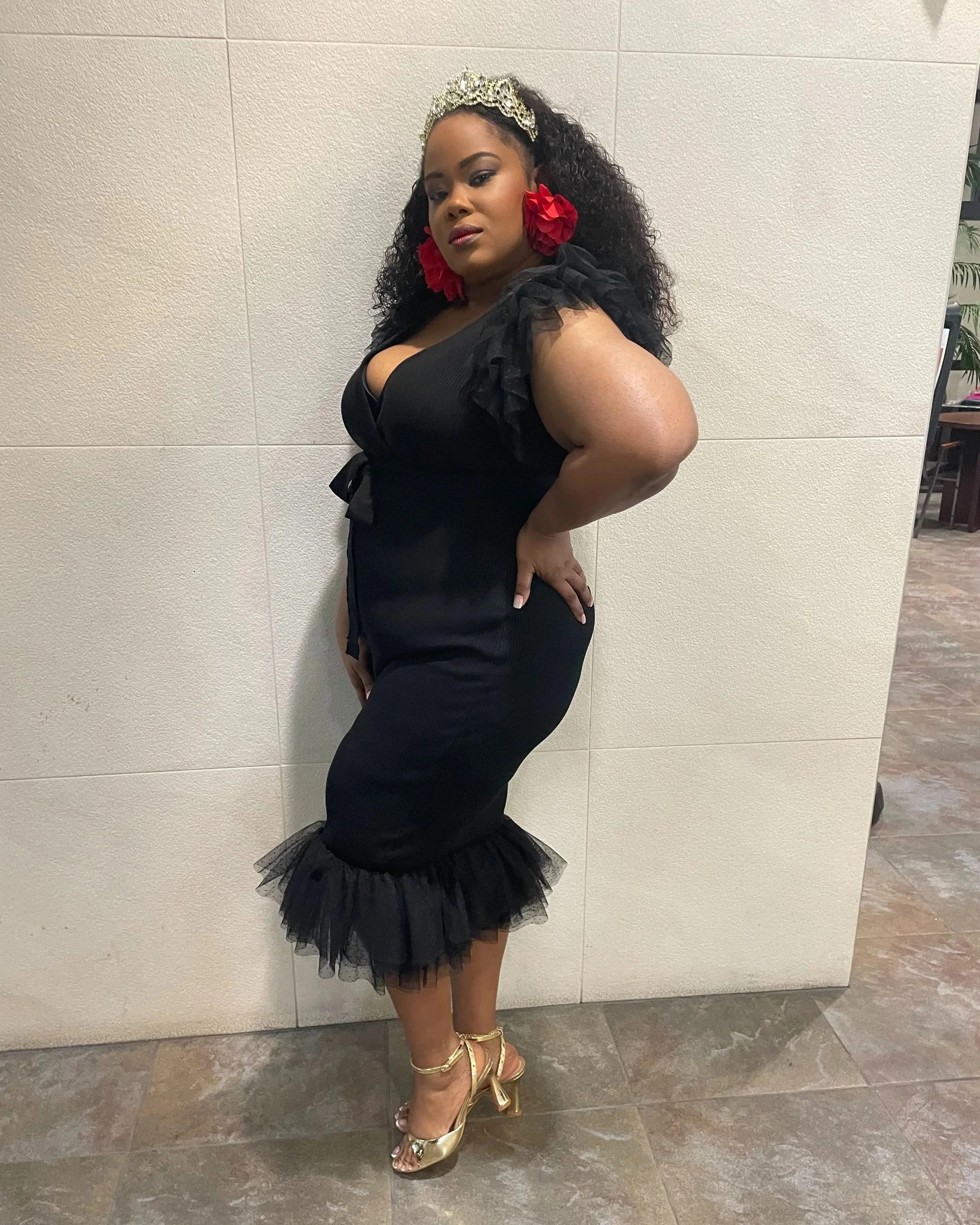 The Queen is here in Black