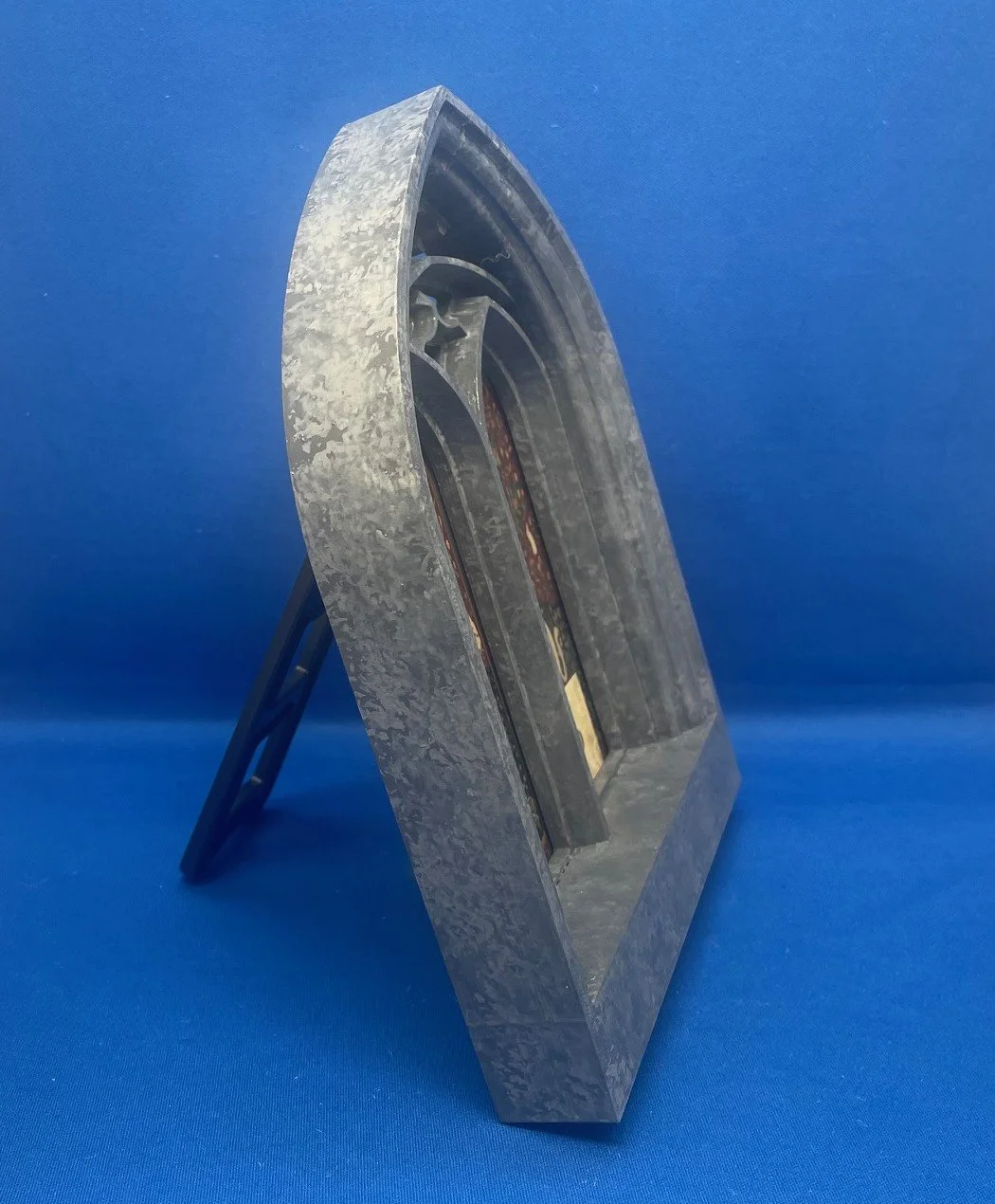 Gothic Arch Tapestry Frame 2.jpeg