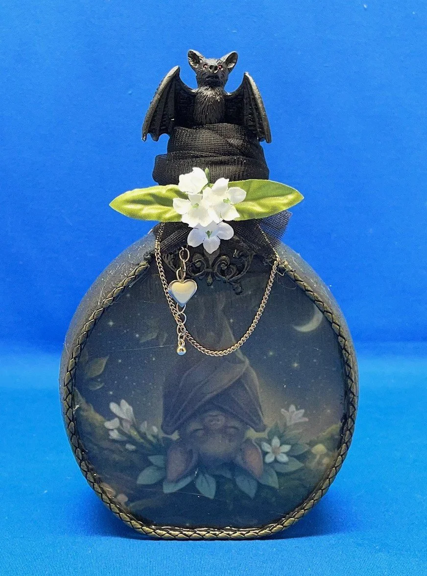 Fantasy Bottle Hanging Bat