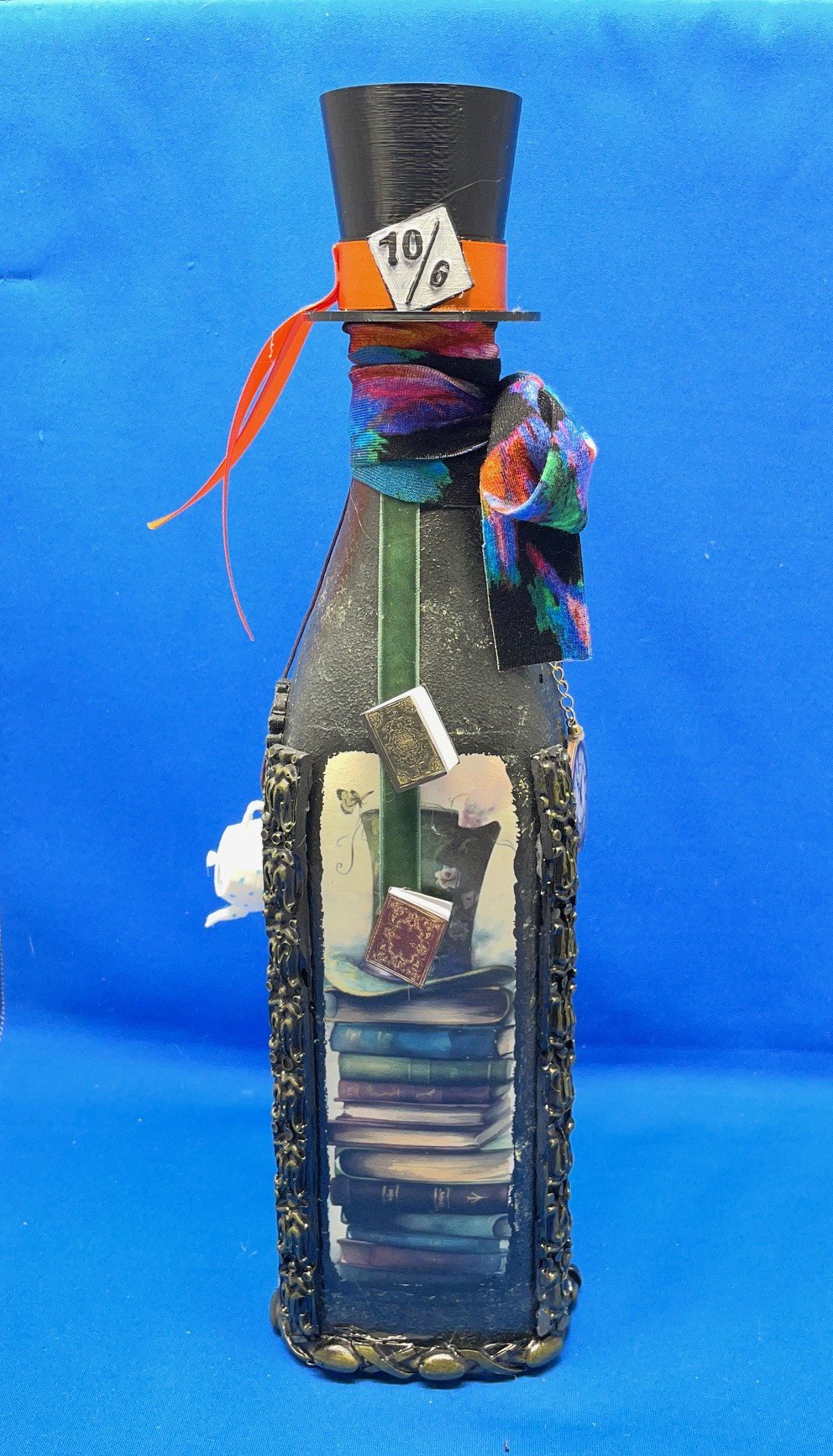 Fantasy Bottle Alice in Wonderland