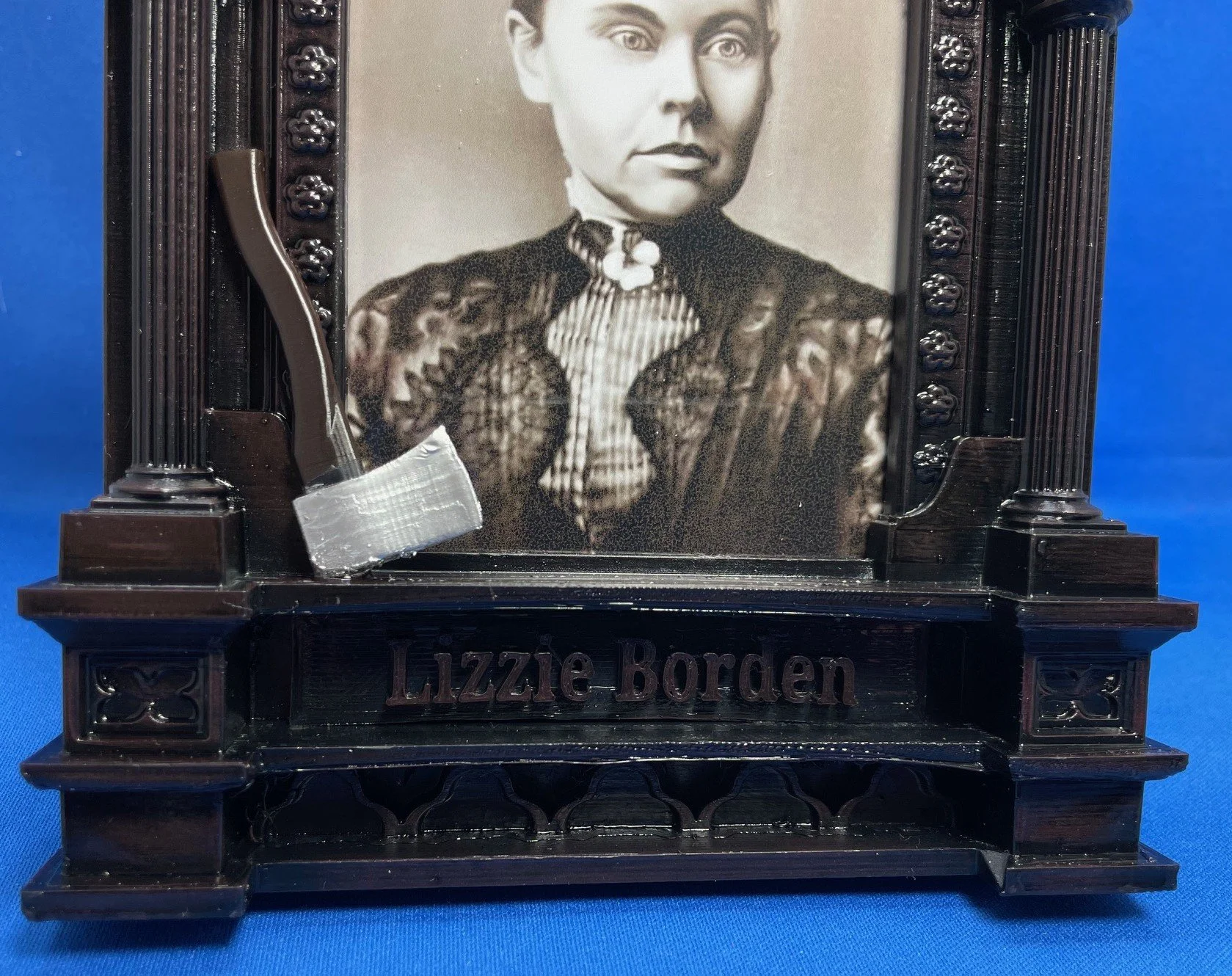 Gothic Frame Lizzie Axe.jpg