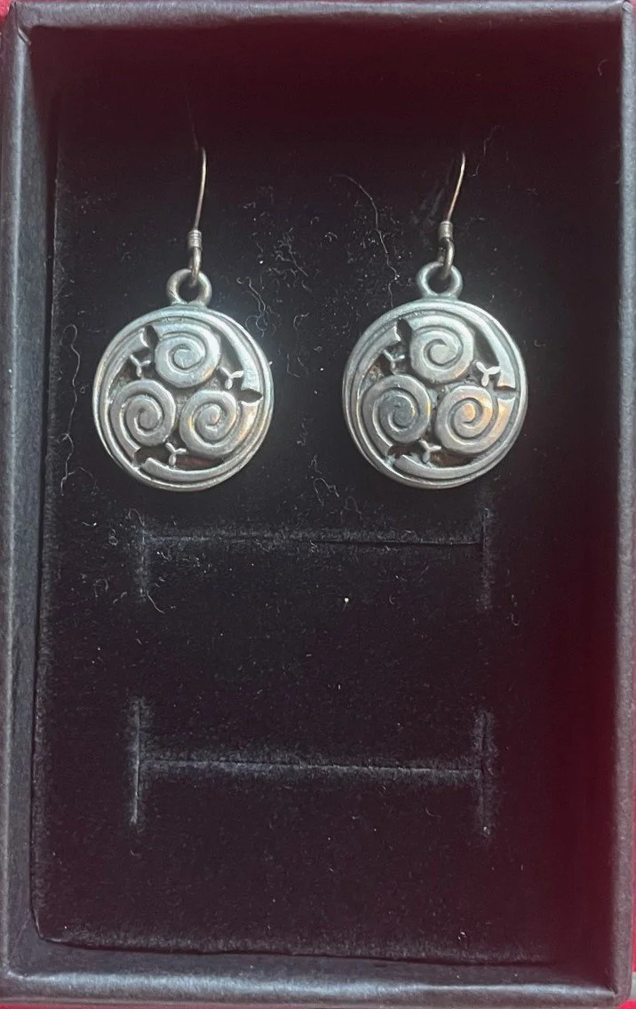 Ear331 Drop Earrings.jpeg