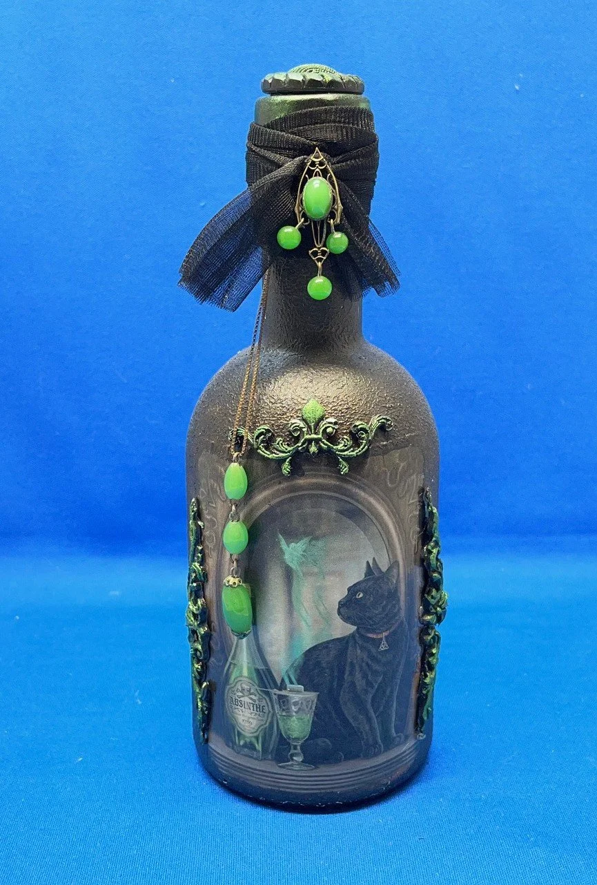 Fantasy Bottle Absinthe Cat