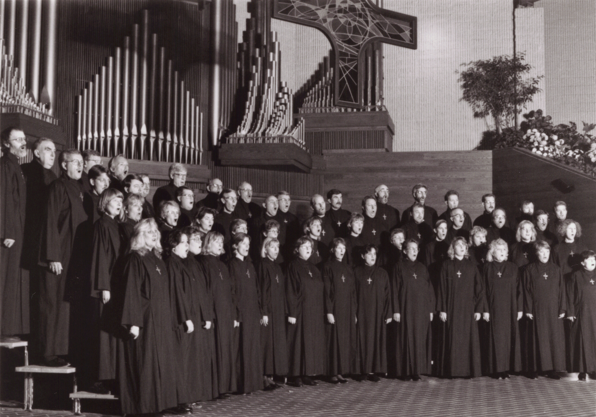 Photo - Choir (full, RGB).gif